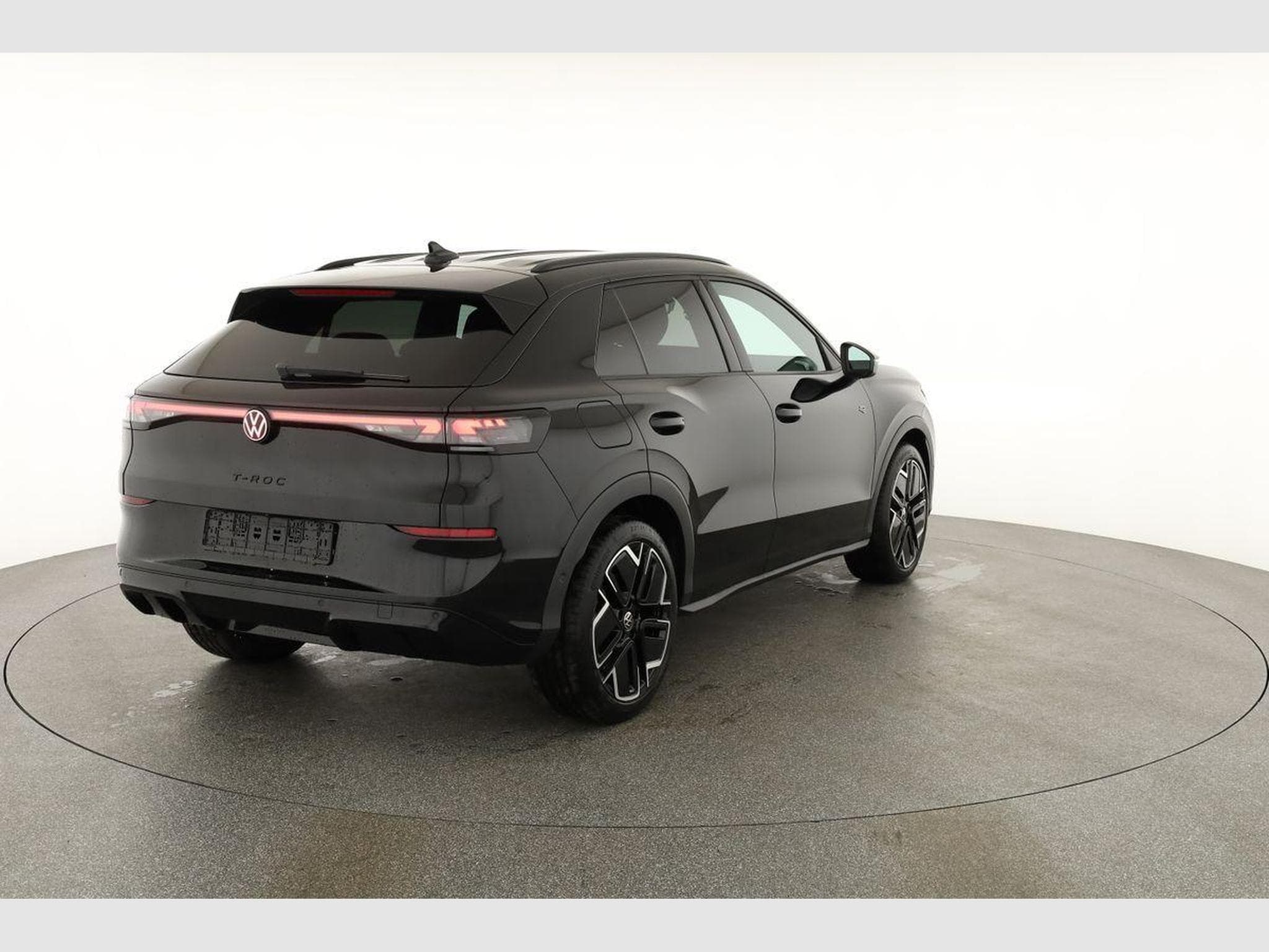 VW T-Roc 1.5 eTSI 110 kW R-Line (2026) - Photo 19