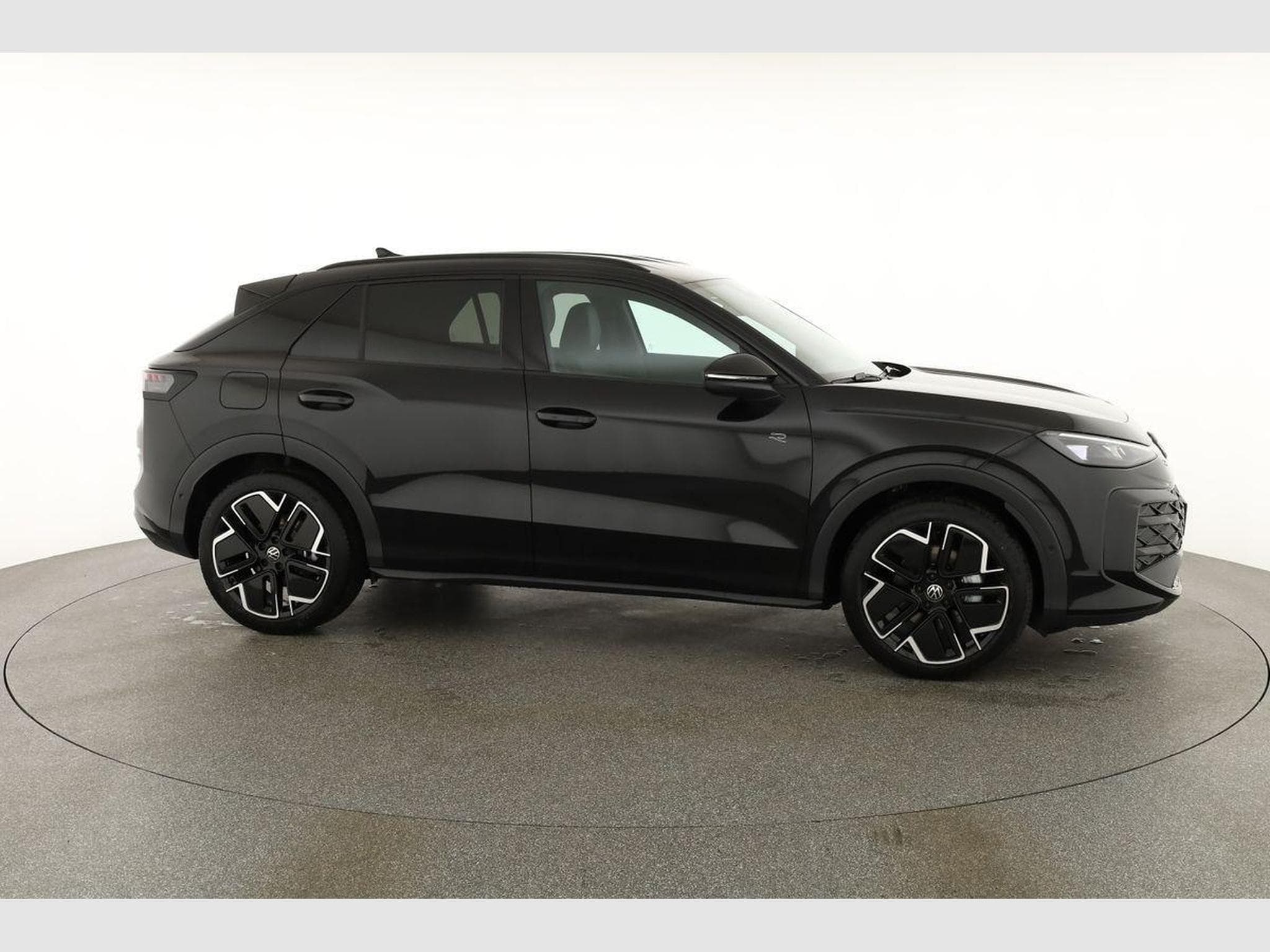 VW T-Roc 1.5 eTSI 110 kW R-Line (2026) - Photo 24