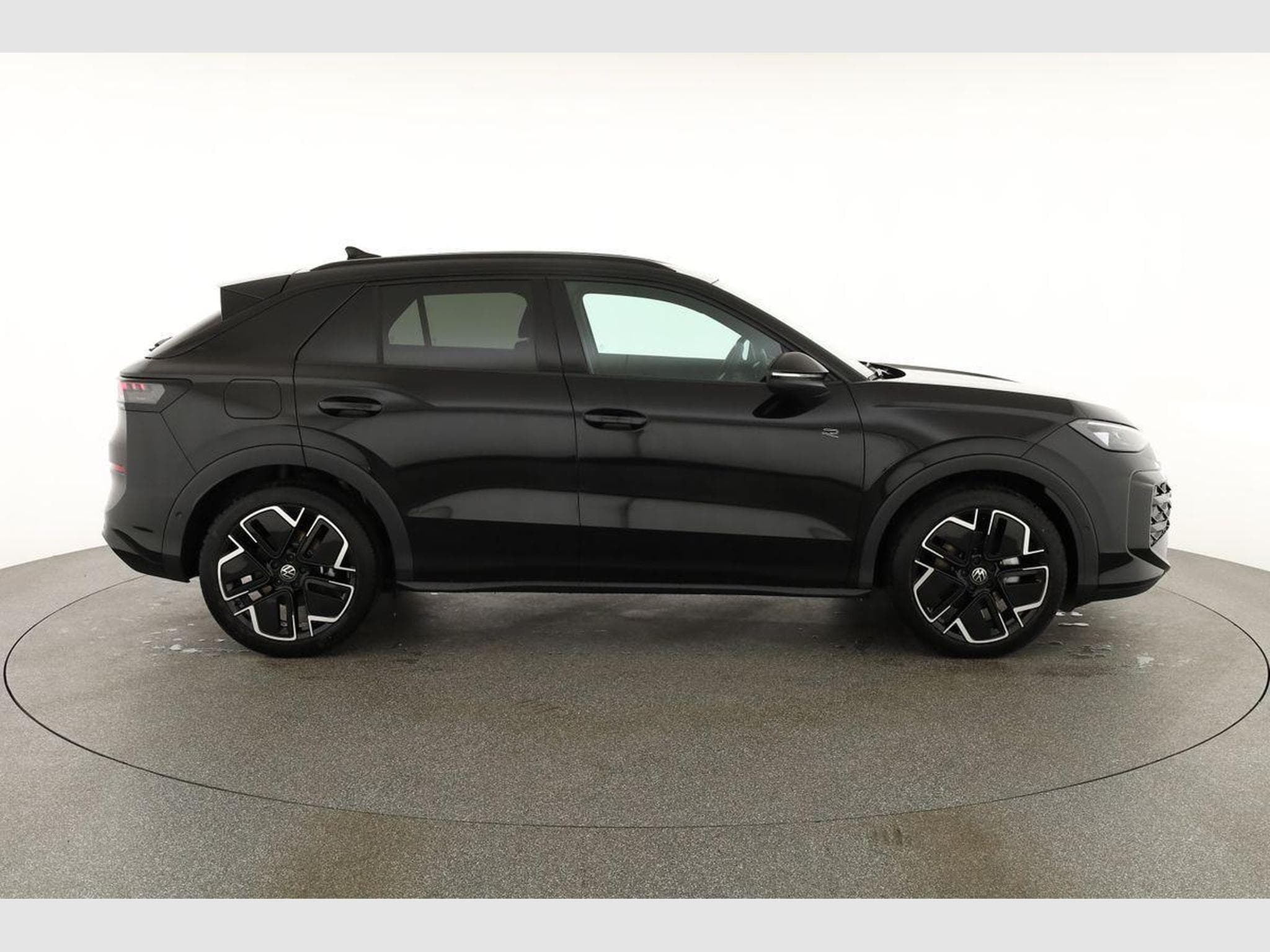 VW T-Roc 1.5 eTSI 110 kW R-Line (2026) - Photo 23