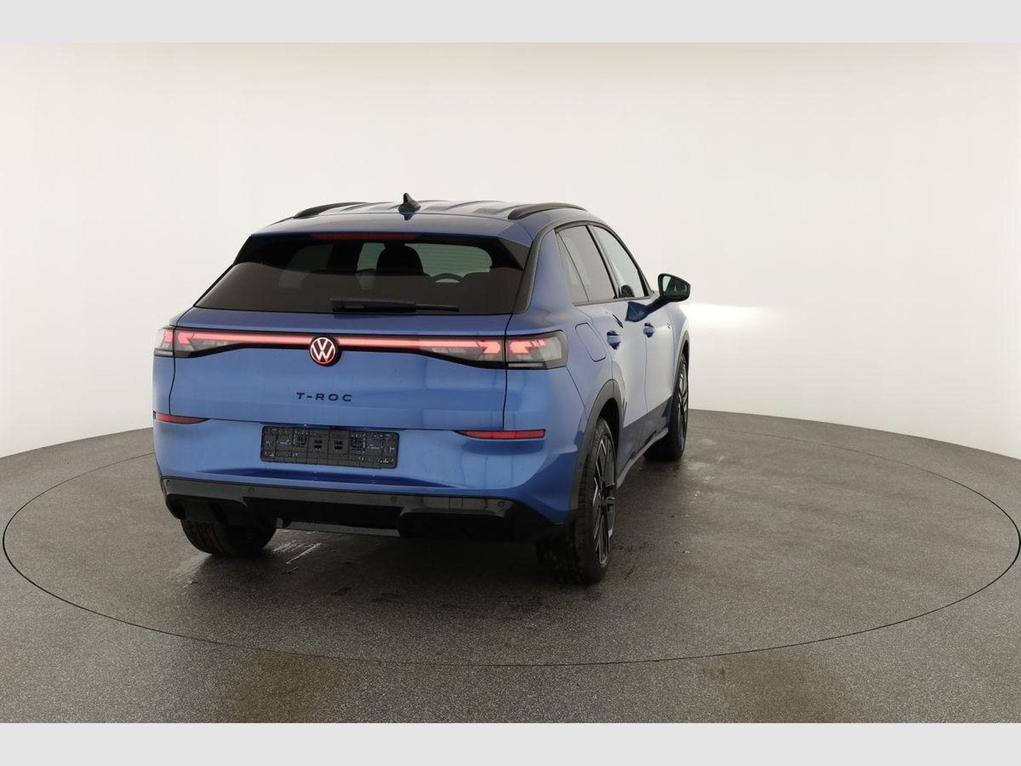 VW T-Roc 1.5 eTSI 110 kW R-Line (2026) - Photo 18