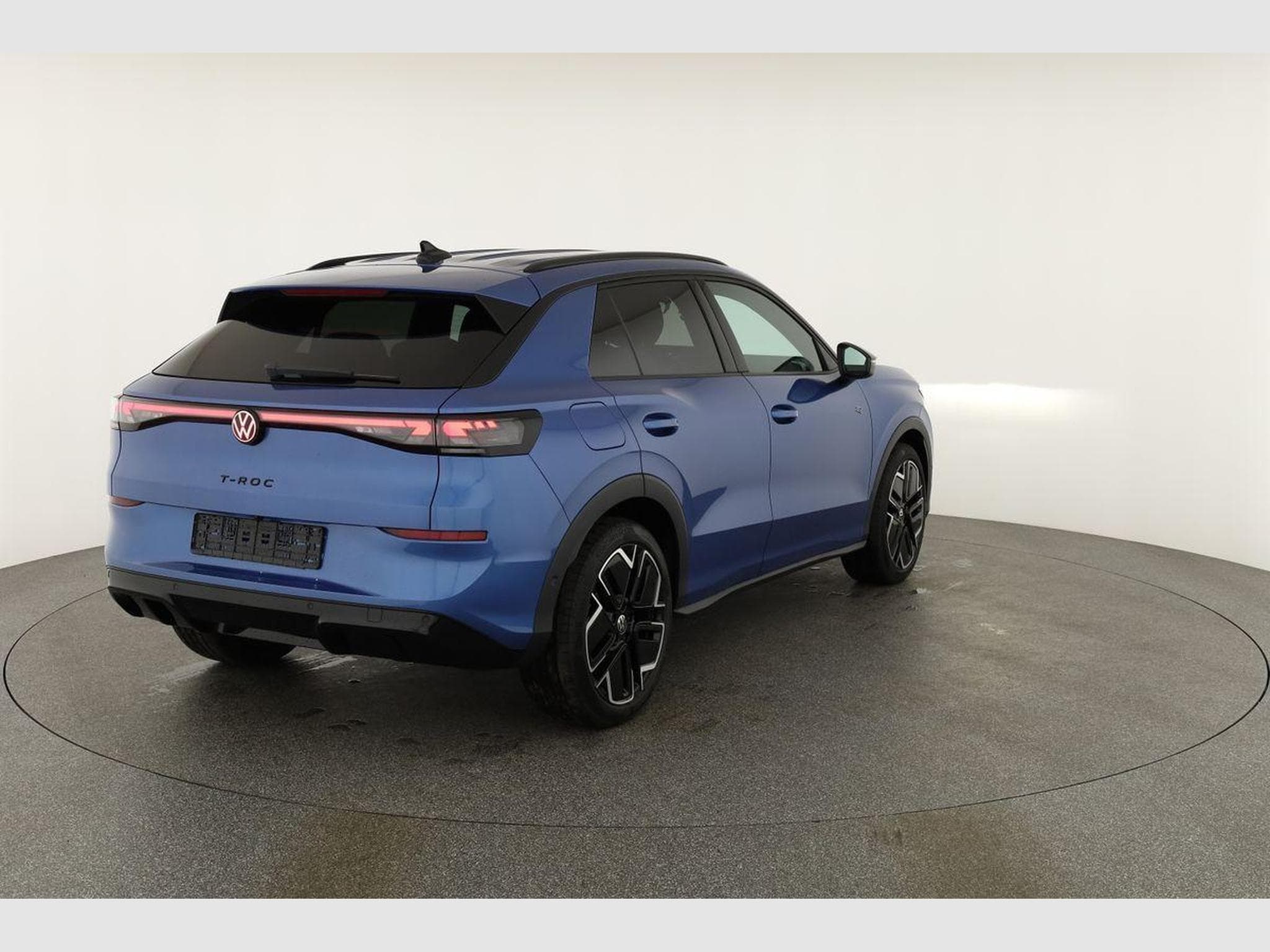 VW T-Roc 1.5 eTSI 110 kW R-Line (2026) - Photo 19