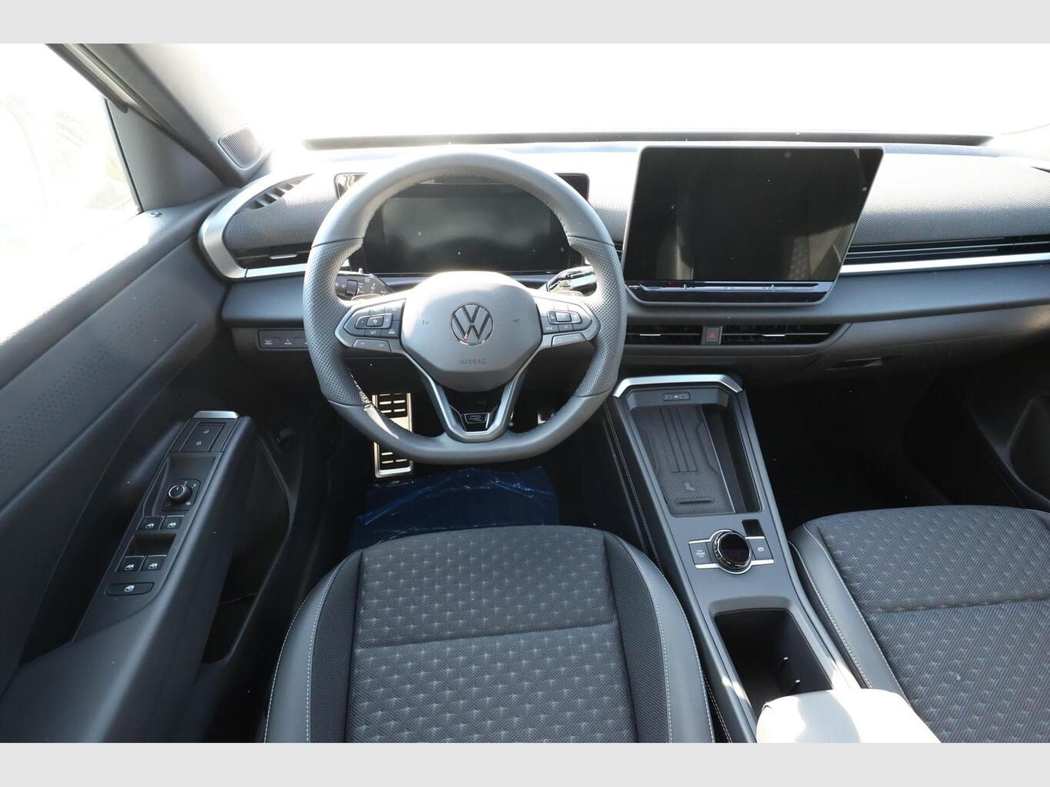 VW T-Roc R-Line (2026) - Photo 7