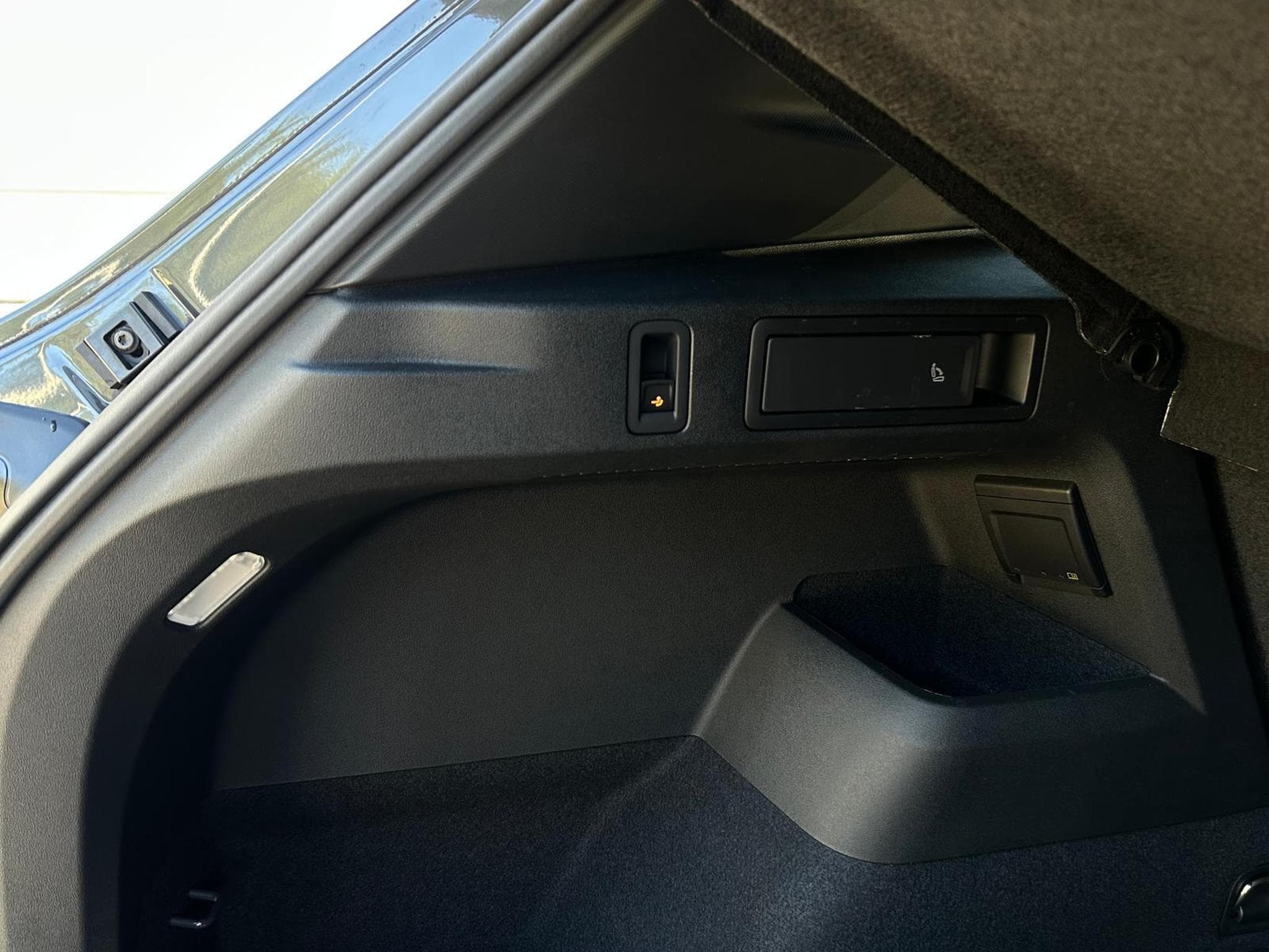 VW Tiguan R-Line (2026) - Photo 16