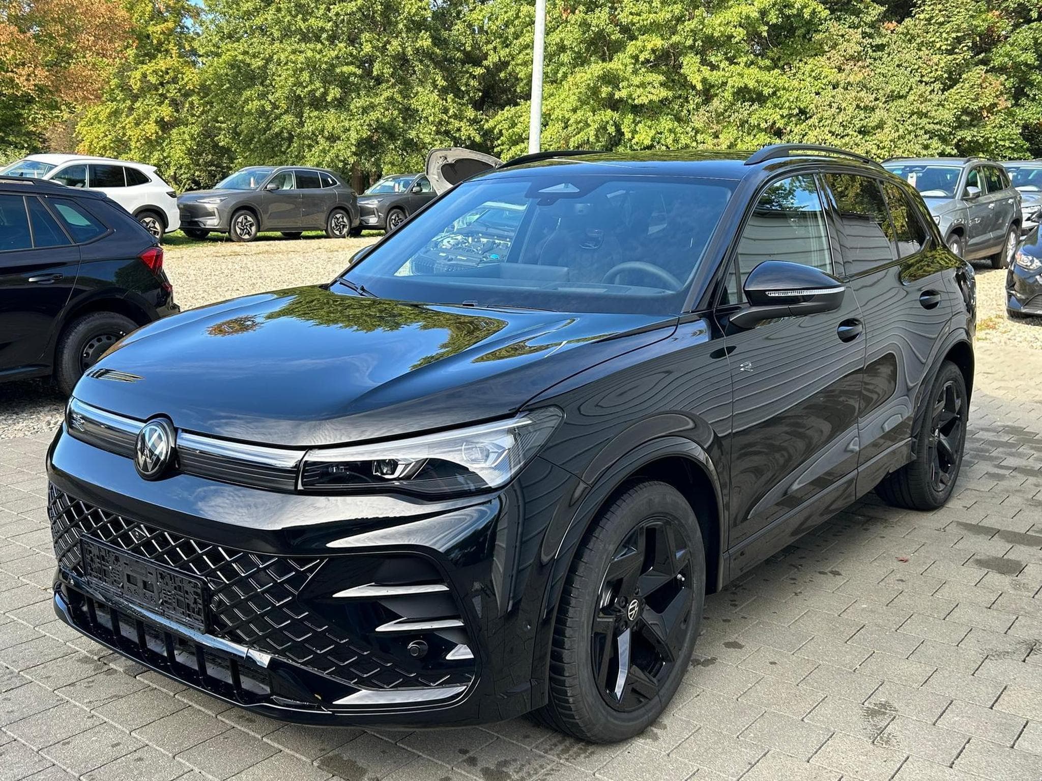 VW Tiguan R-Line (2026) - Photo 3