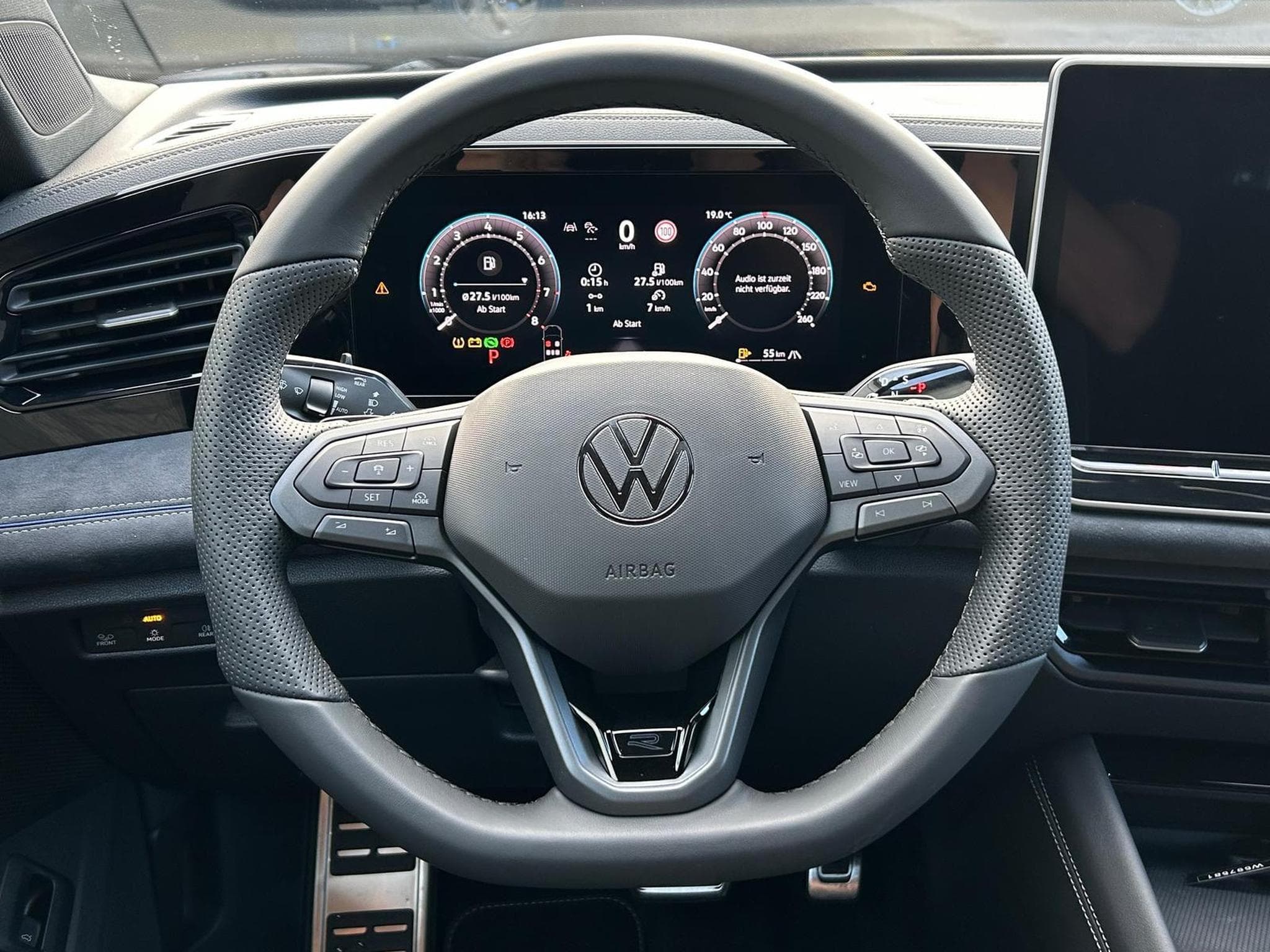 VW Tiguan R-Line (2026) - Photo 9
