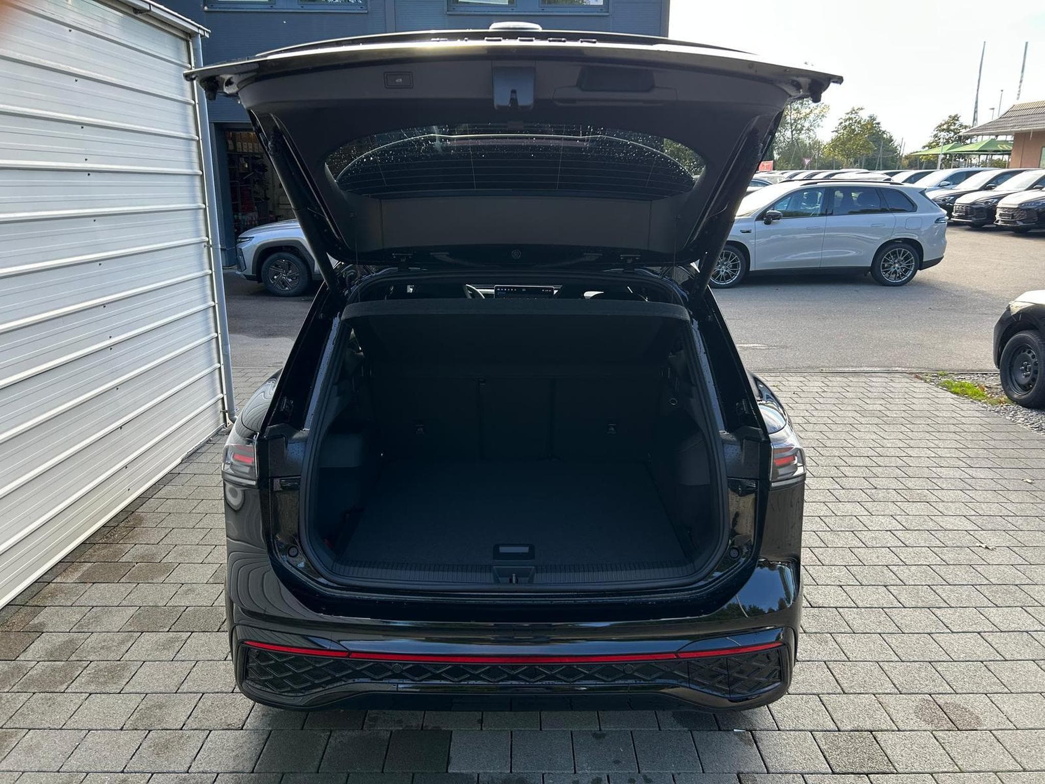 VW Tiguan R-Line (2026) - Photo 15