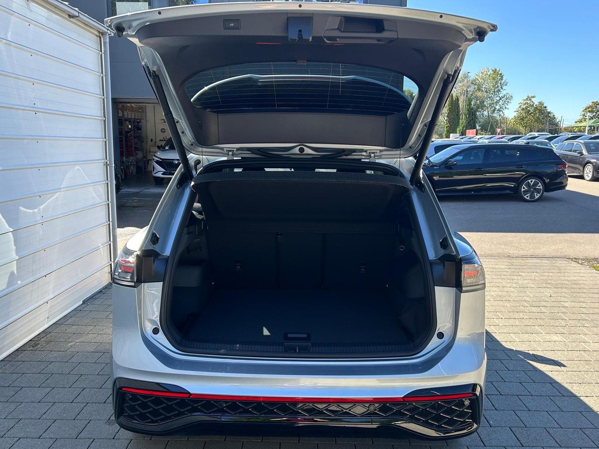 VW Tiguan R-Line (2026) - Photo 14