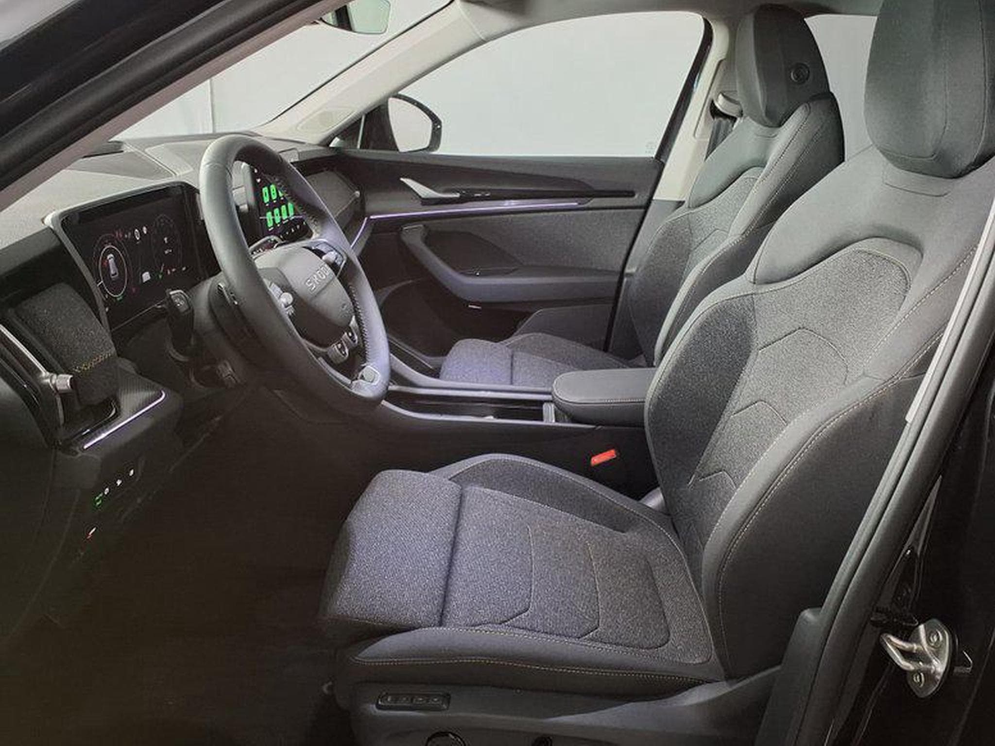 Skoda Kodiaq Selection 1.5 TSI mHEV 7-Gang DSG (2026) - Foto 9