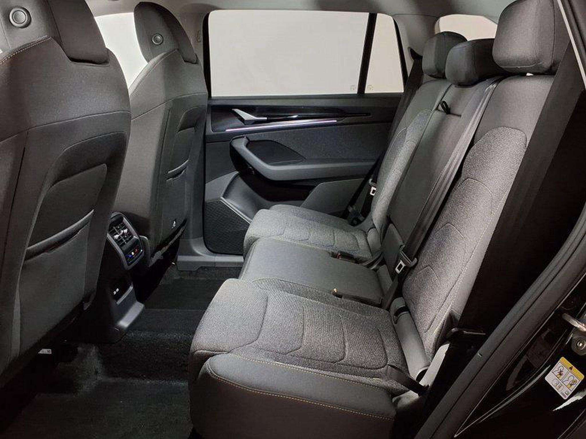 Skoda Kodiaq Selection 1.5 TSI mHEV 7-Gang DSG (2026) - Foto 10