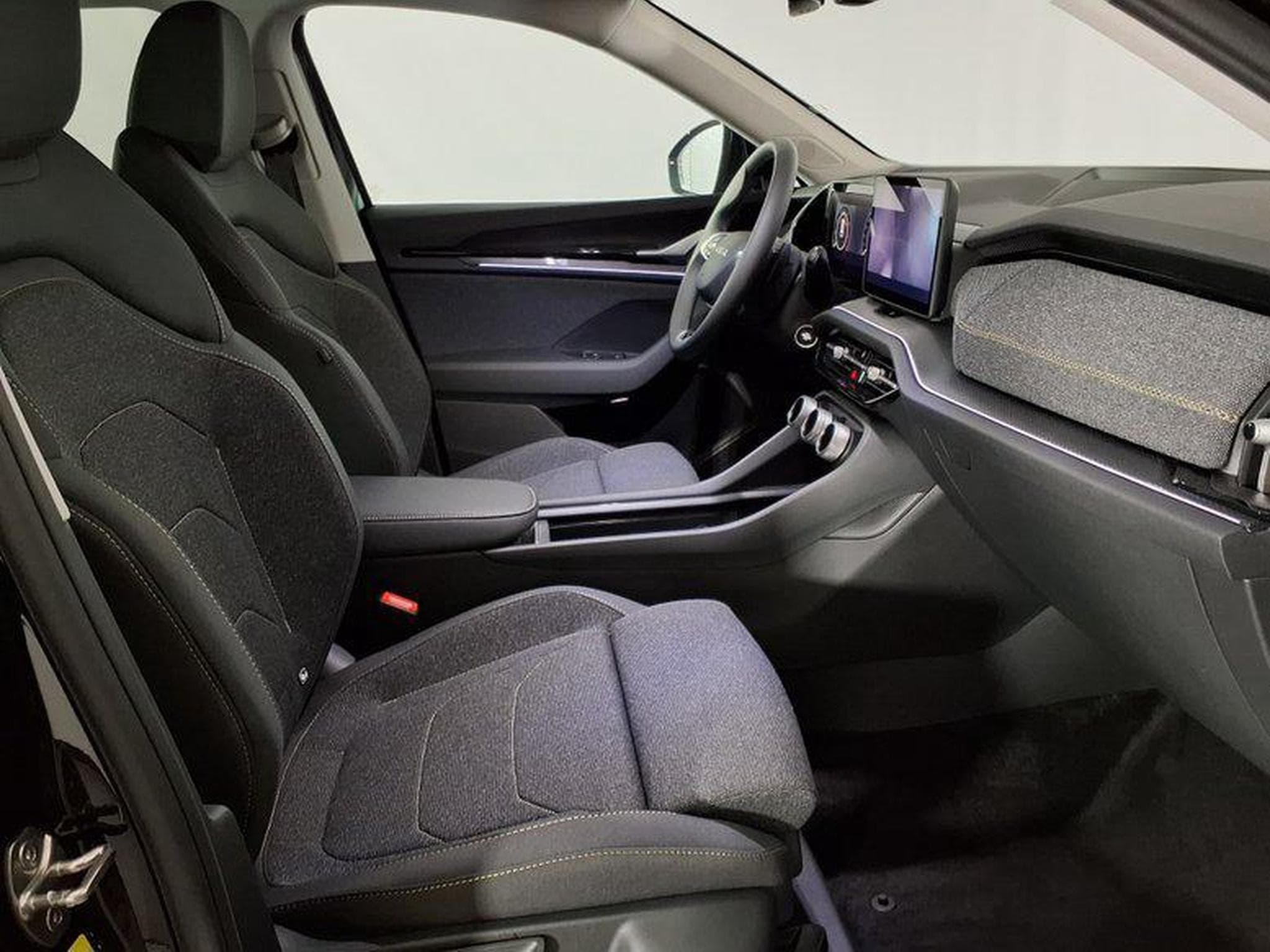Skoda Kodiaq Selection 1.5 TSI mHEV 7-Gang DSG (2026) - Foto 18