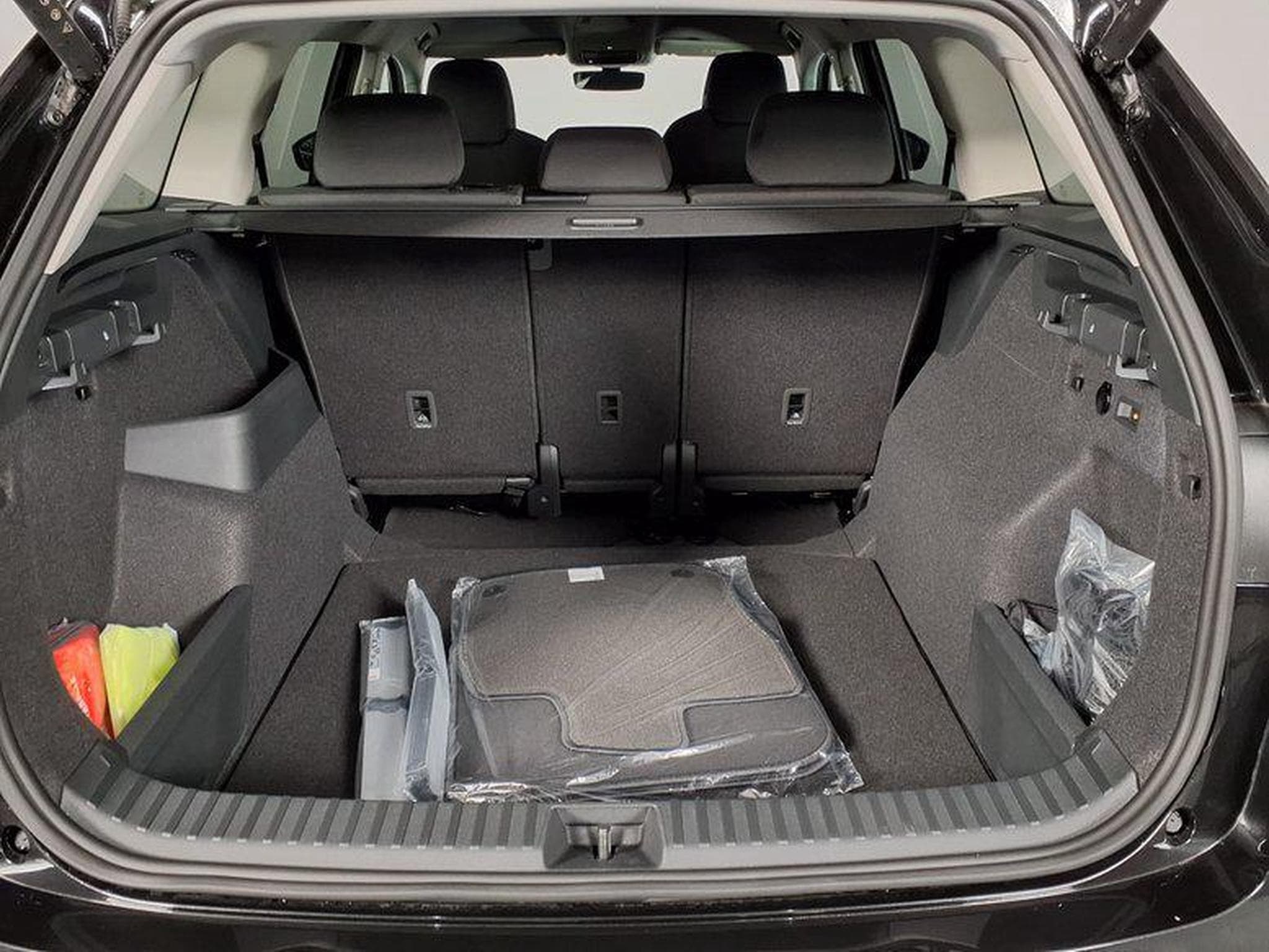Skoda Kodiaq Selection 1.5 TSI mHEV 7-Gang DSG (2026) - Foto 17