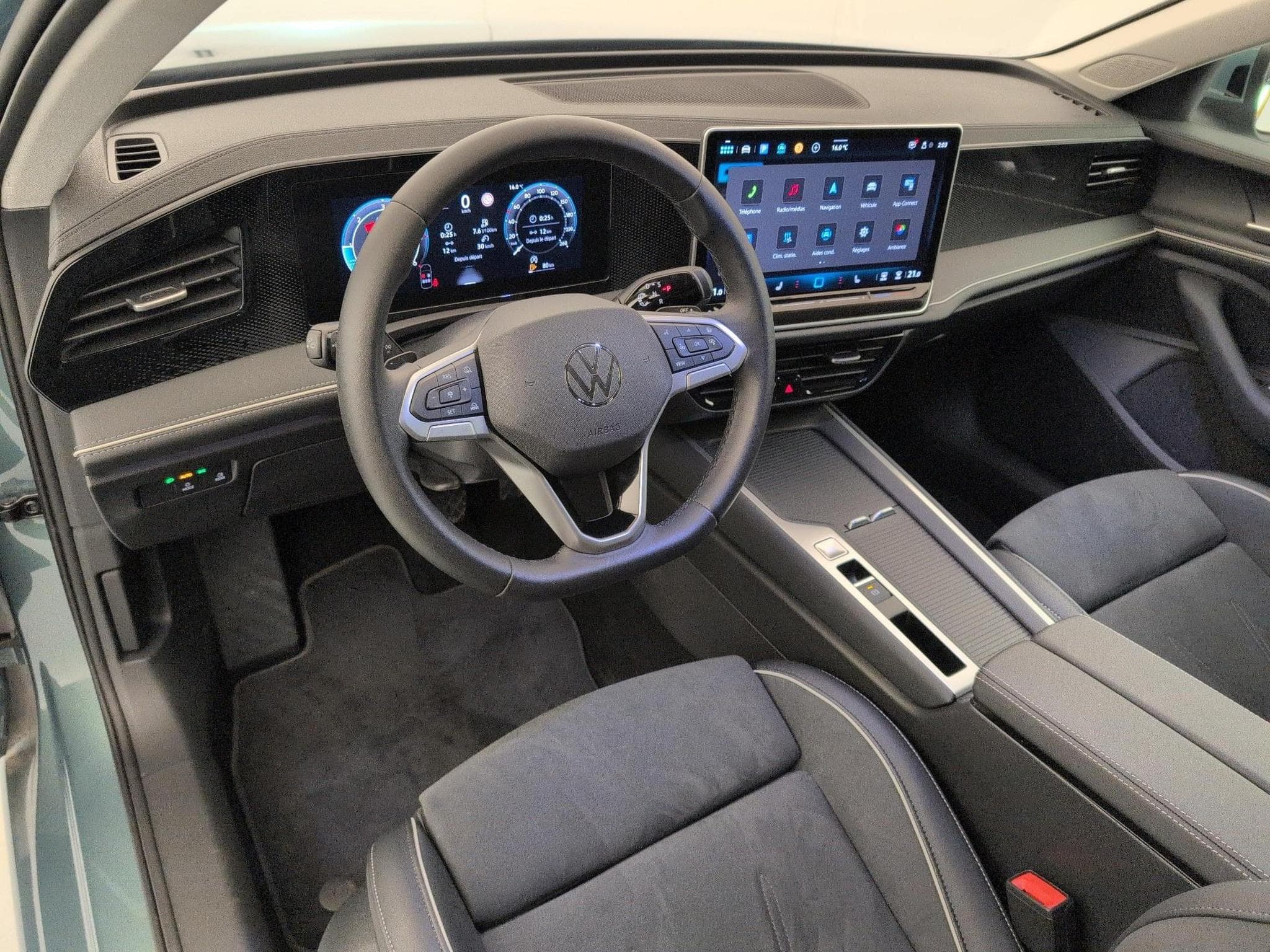 VW Passat Life Plus (2026) - Foto 17