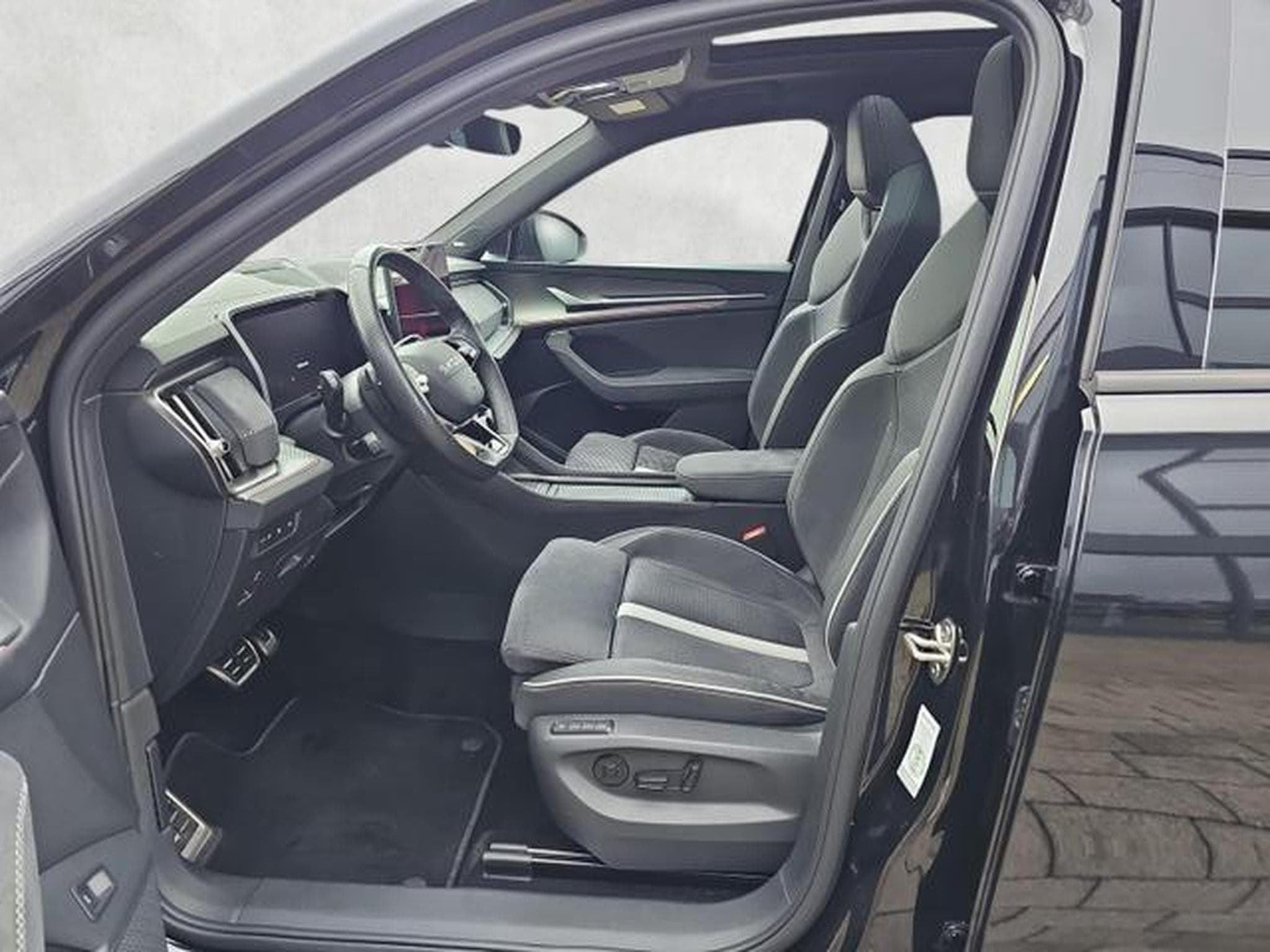 Skoda Kodiaq 2.0 TDI 110 kW Sportline (2025) - Photo 9