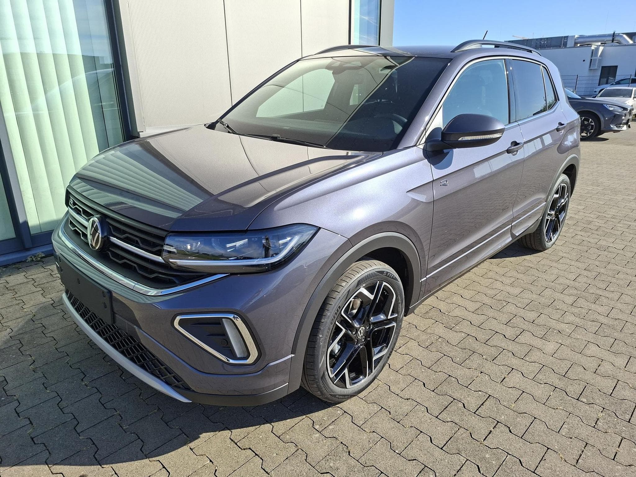 VW T-Cross R-Line Limited (2026) - Photo 2