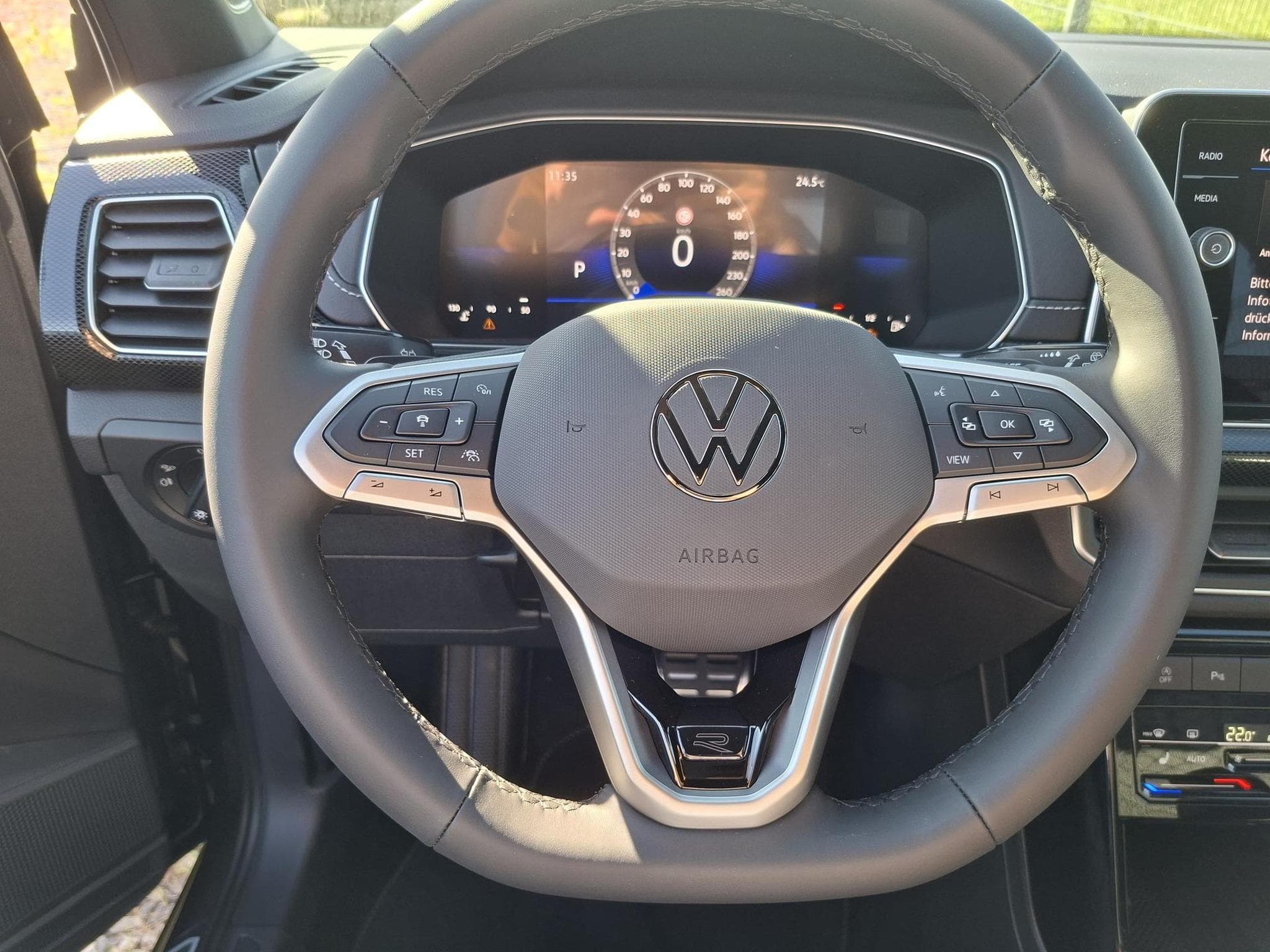 VW T-Cross R-Line Limited (2026) - Photo 17