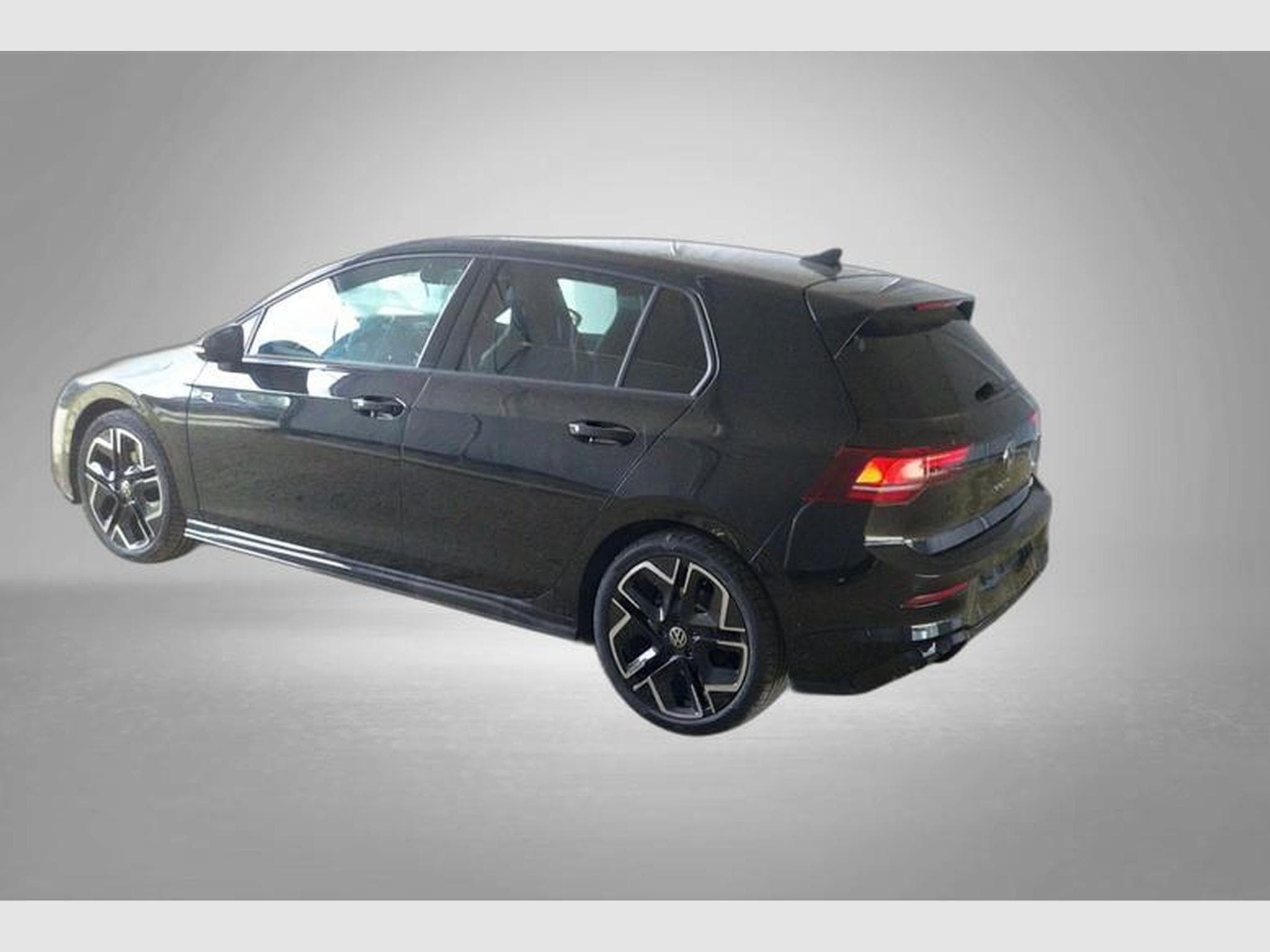 VW Golf R-Line 1.5 eTSI 7-Gang-DSG (2026) - Photo 2