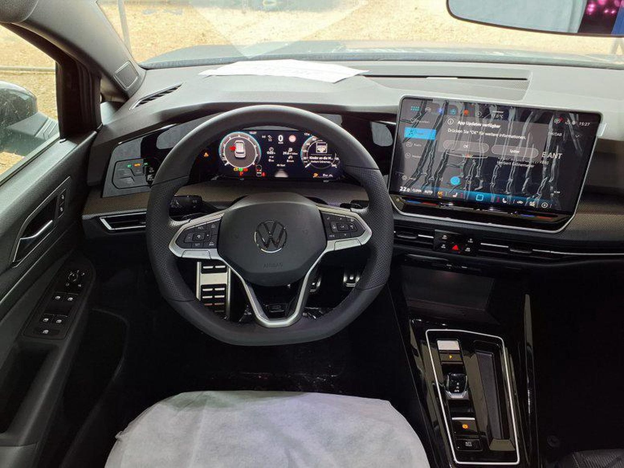 VW Golf R-Line 1.5 eTSI 7-Gang-DSG (2026) - Photo 8