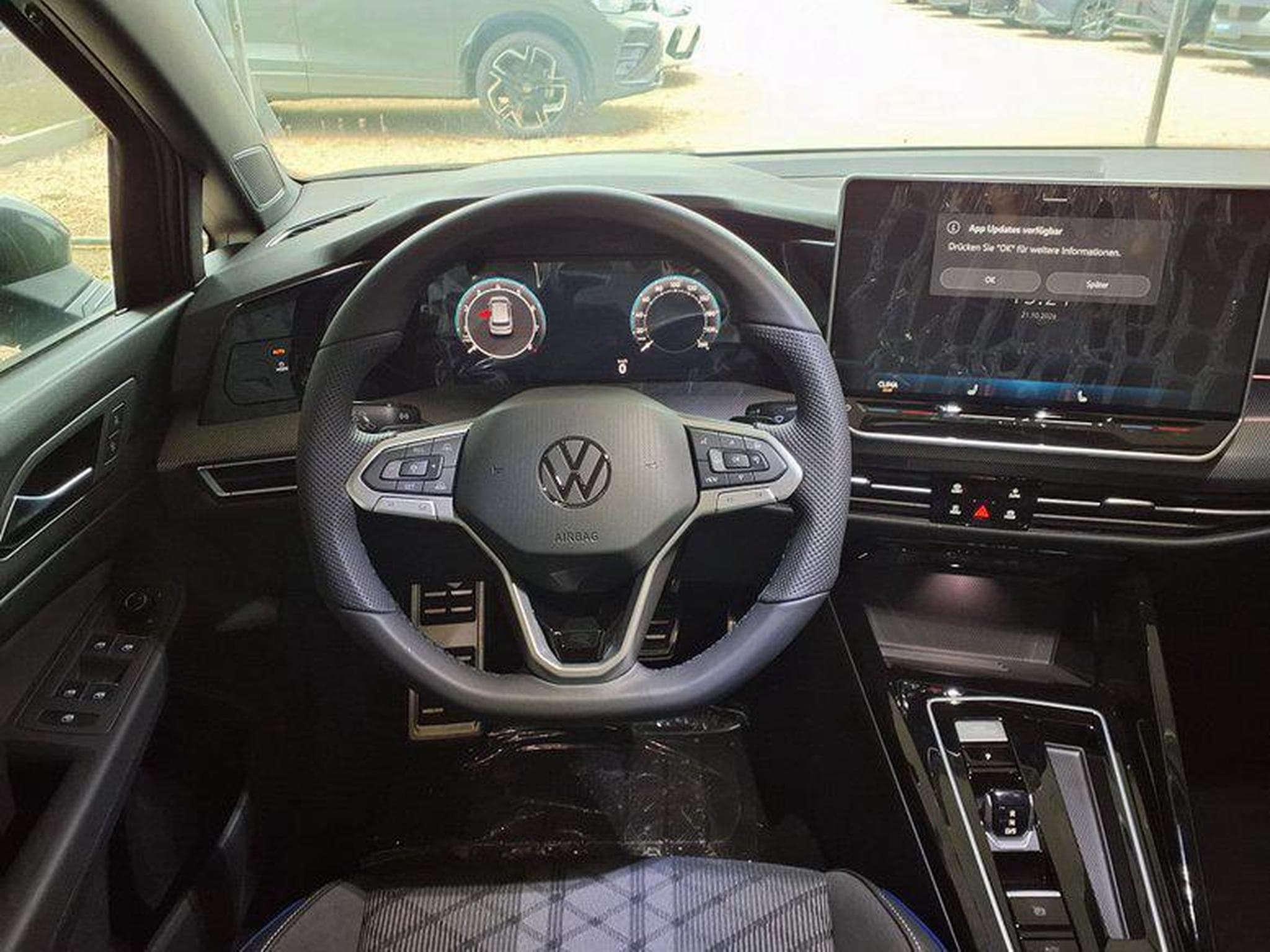 VW Golf R-Line 1.5 eTSI 7-Gang-DSG (2026) - Photo 8
