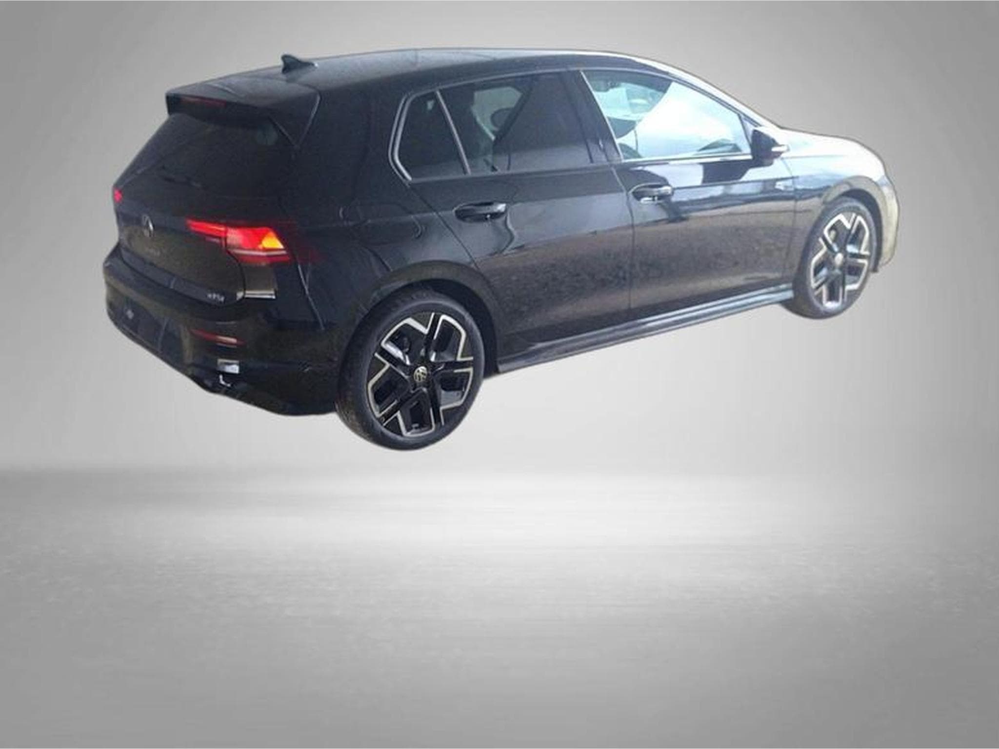 VW Golf R-Line 1.5 eTSI 7-Gang-DSG (2026) - Photo 3