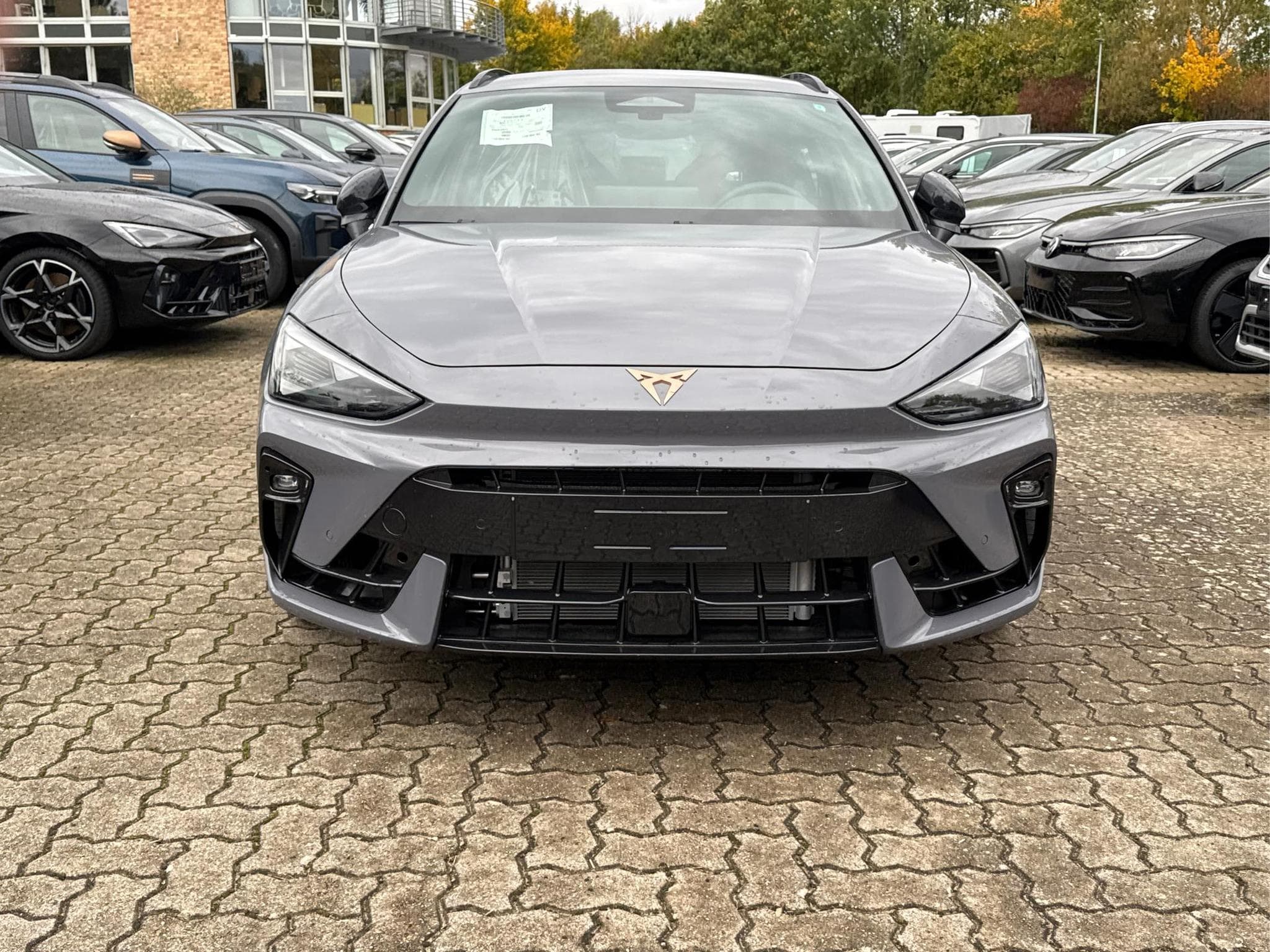 Cupra Leon VZ (2026) - Photo 2