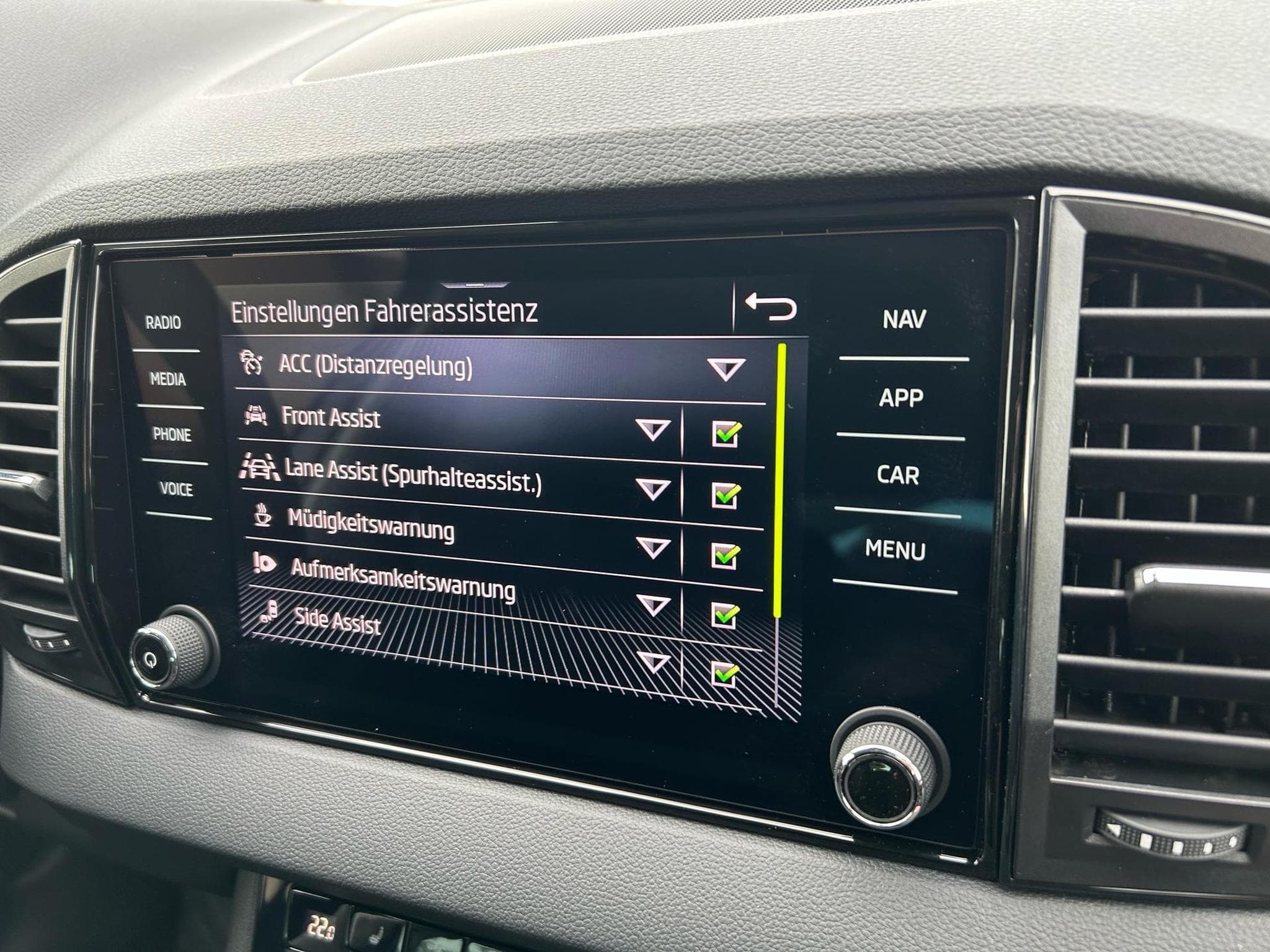 Skoda Karoq Selection (2026) - Photo 15