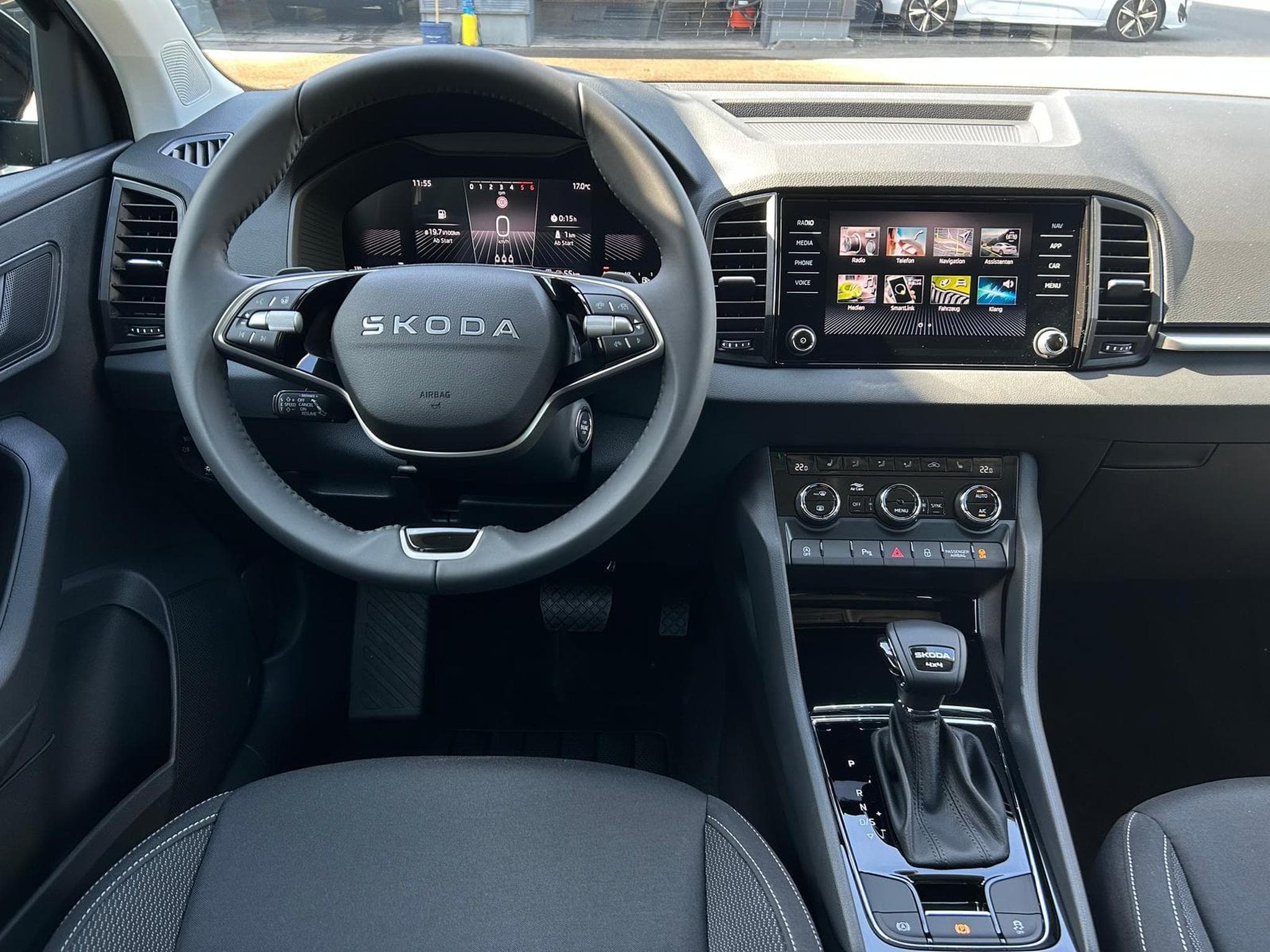 Skoda Karoq Selection (2026) - Photo 8