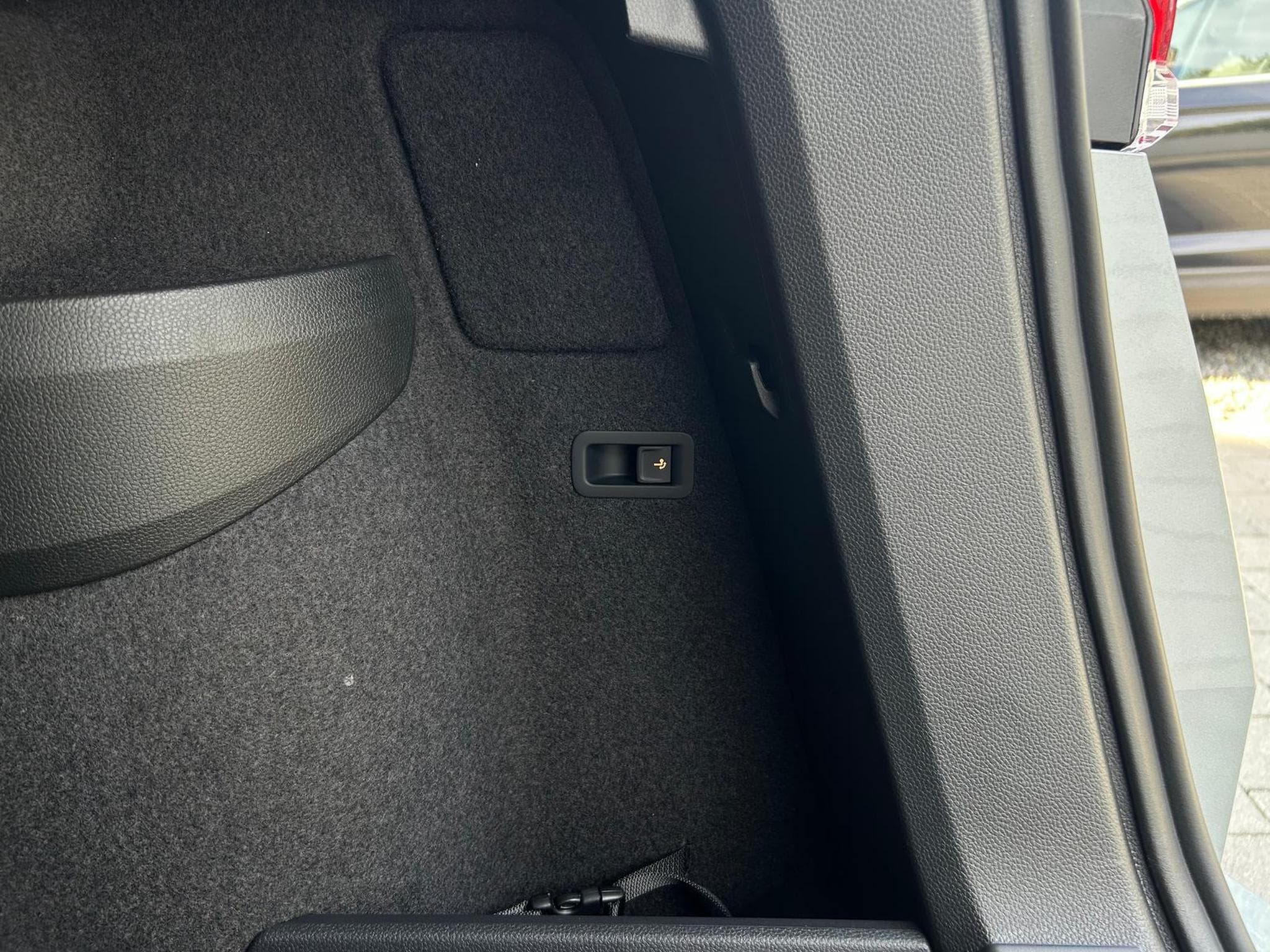 Skoda Karoq Selection (2026) - Photo 18