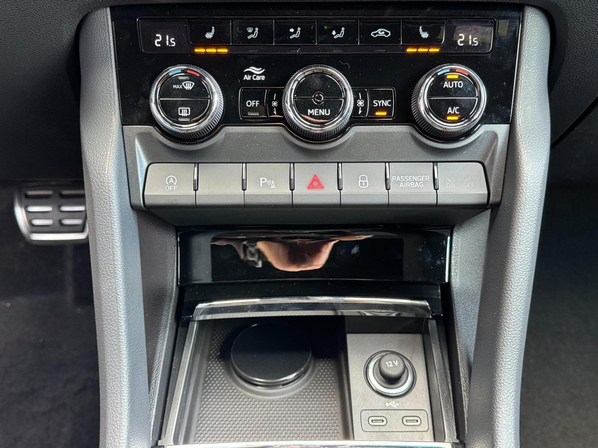 Skoda Karoq Sportline (2026) - Photo 16