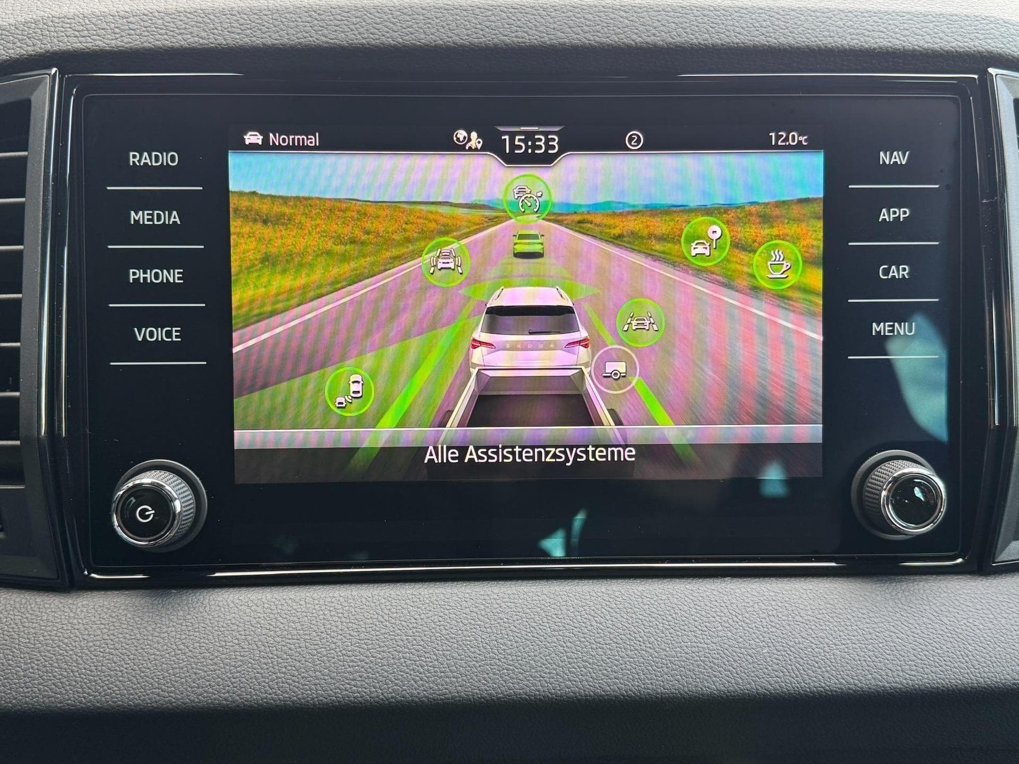 Skoda Karoq Sportline (2026) - Photo 17