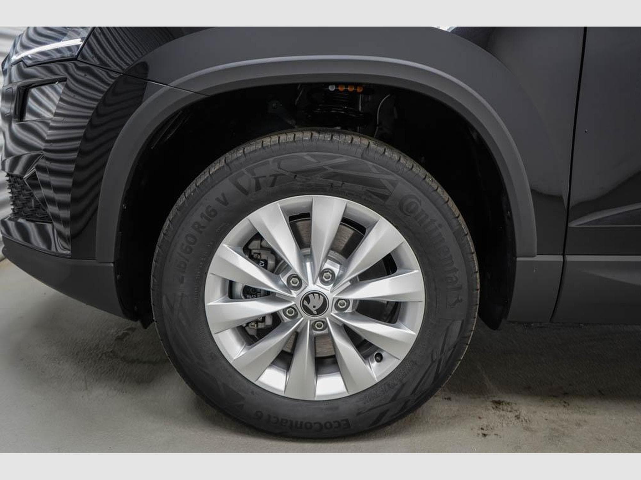 Skoda Karoq 1,5 TSI DSG (2026) - Photo 5