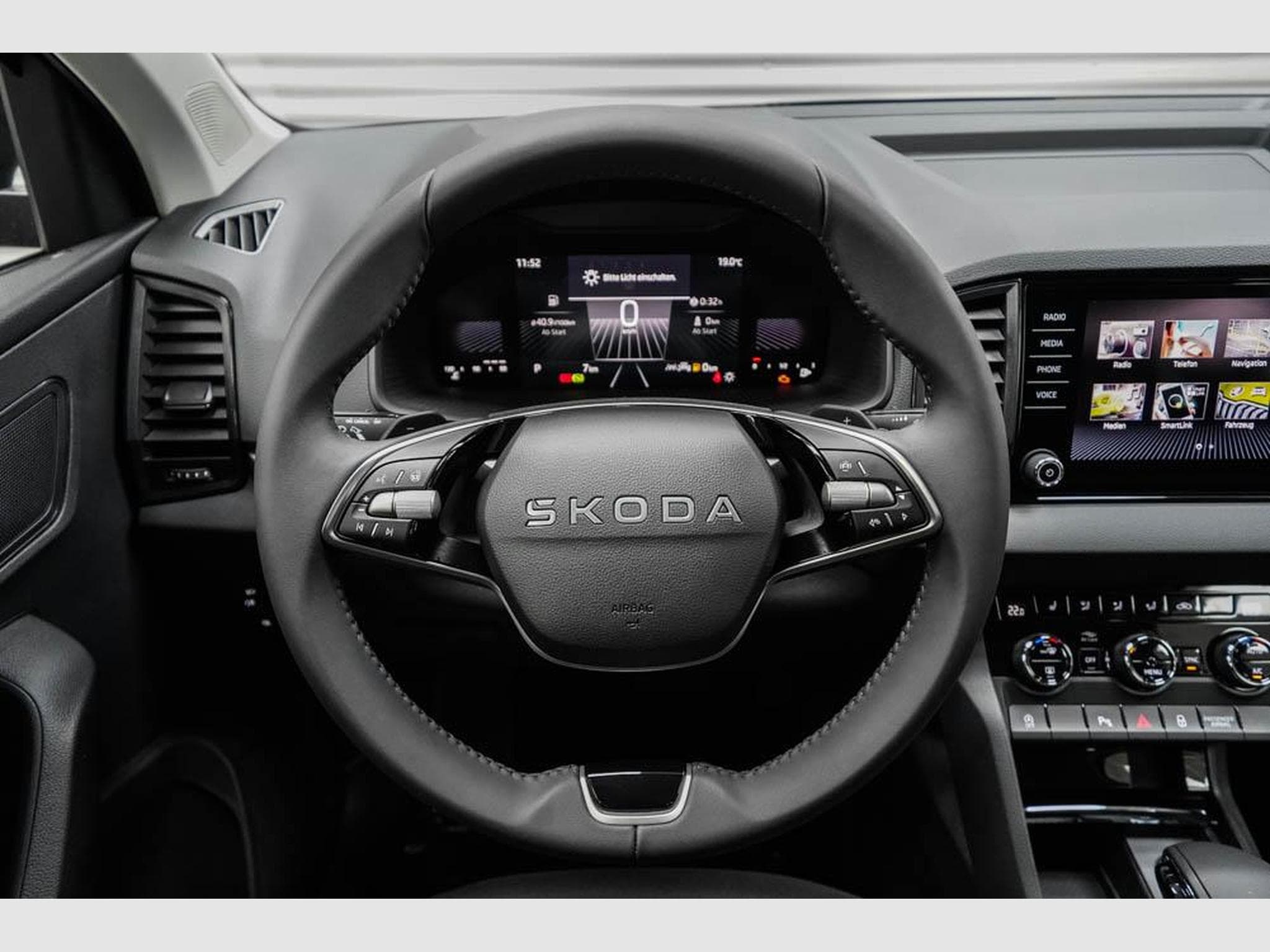 Skoda Karoq 1,5 TSI DSG (2026) - Photo 9