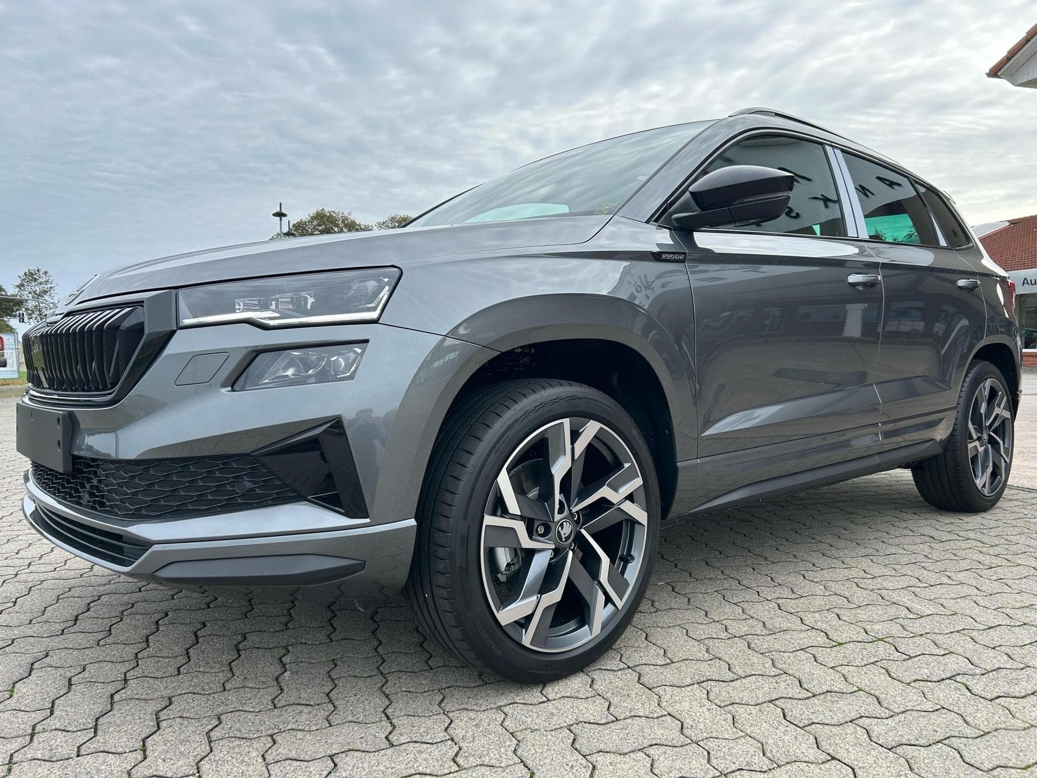 Skoda Karoq Sportline (2026) - Photo 1
