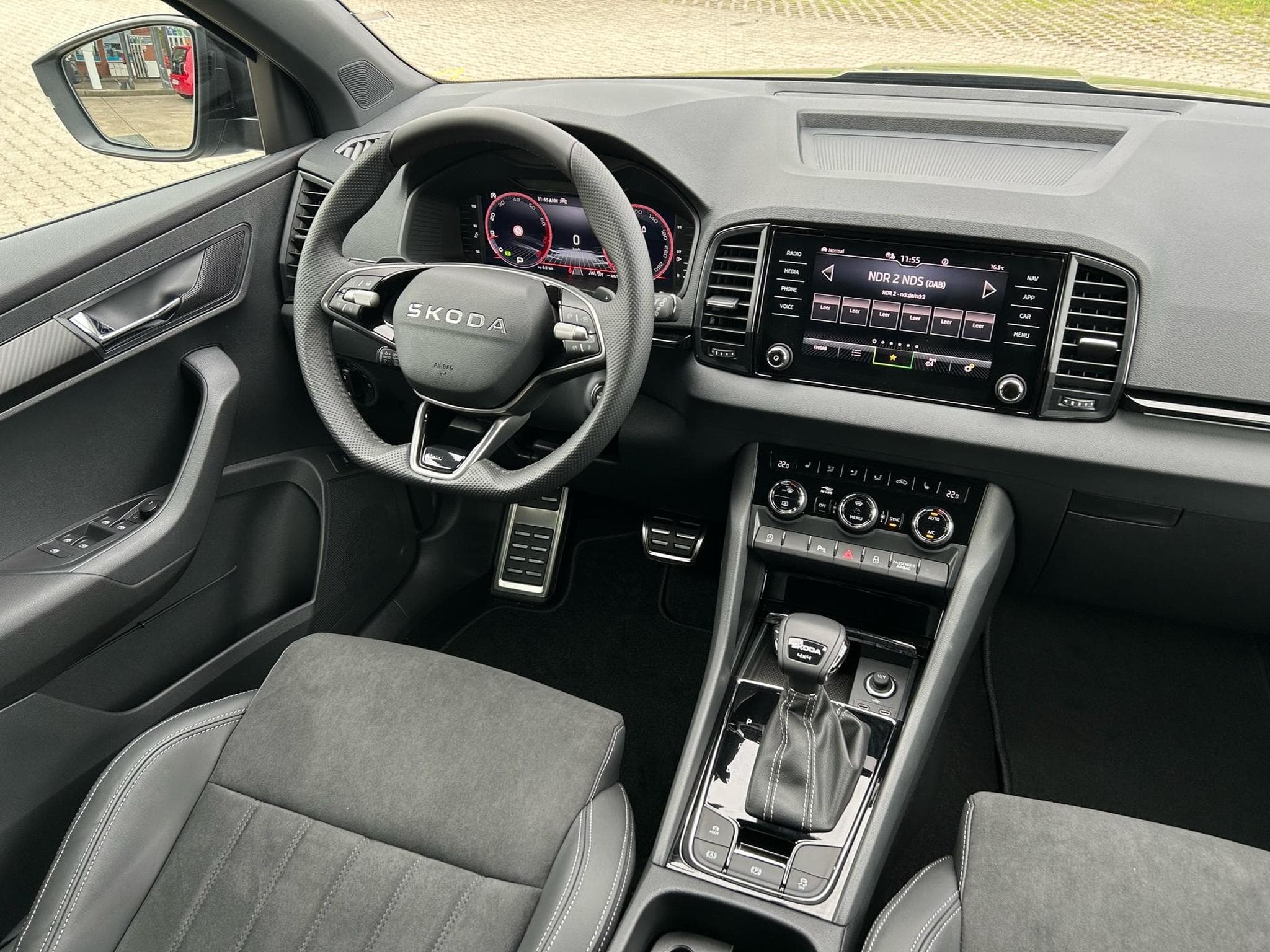 Skoda Karoq Sportline (2026) - Photo 6