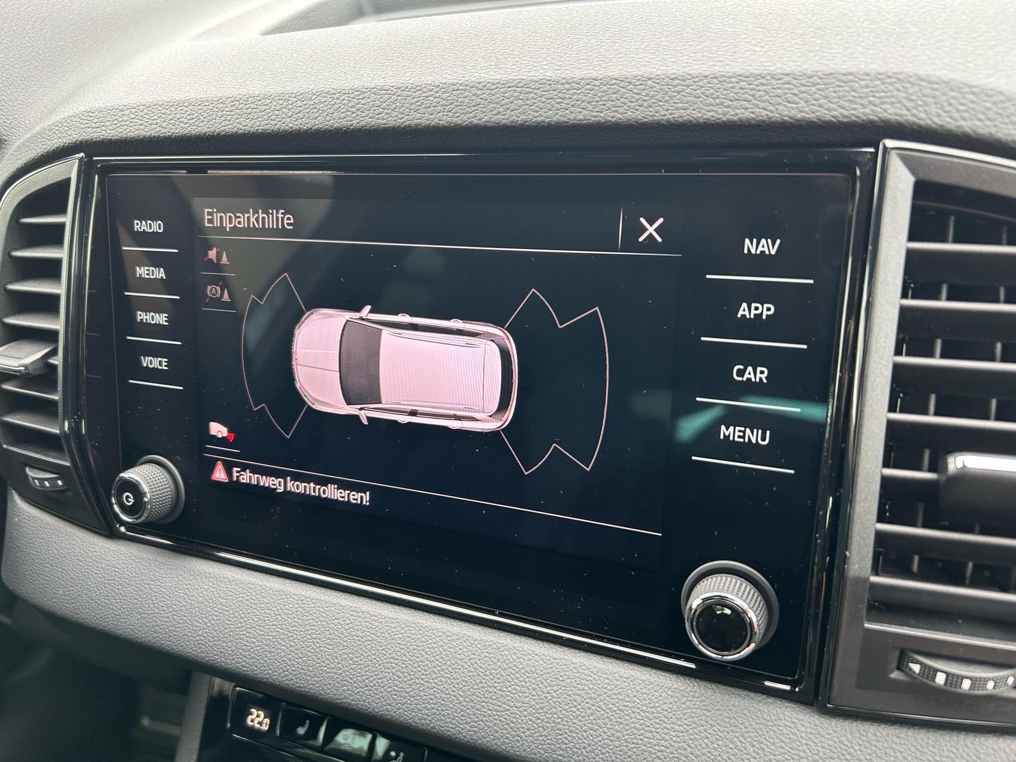 Skoda Karoq Sportline (2026) - Photo 9