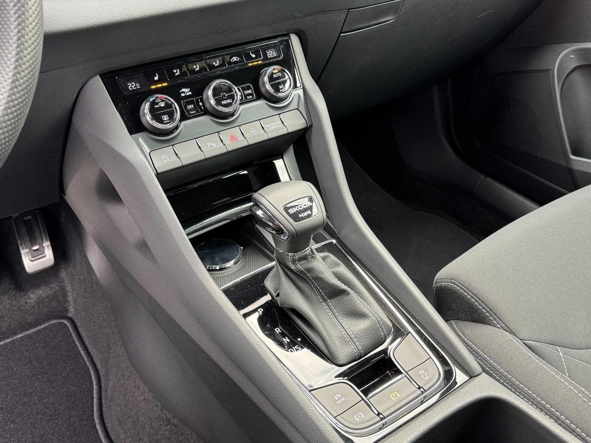 Skoda Karoq Sportline (2026) - Photo 10