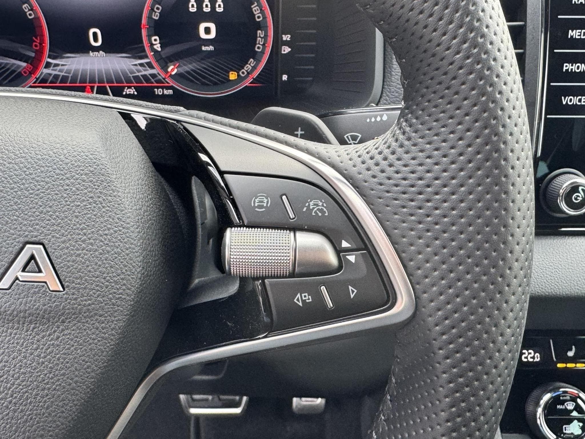 Skoda Karoq Sportline (2026) - Photo 11