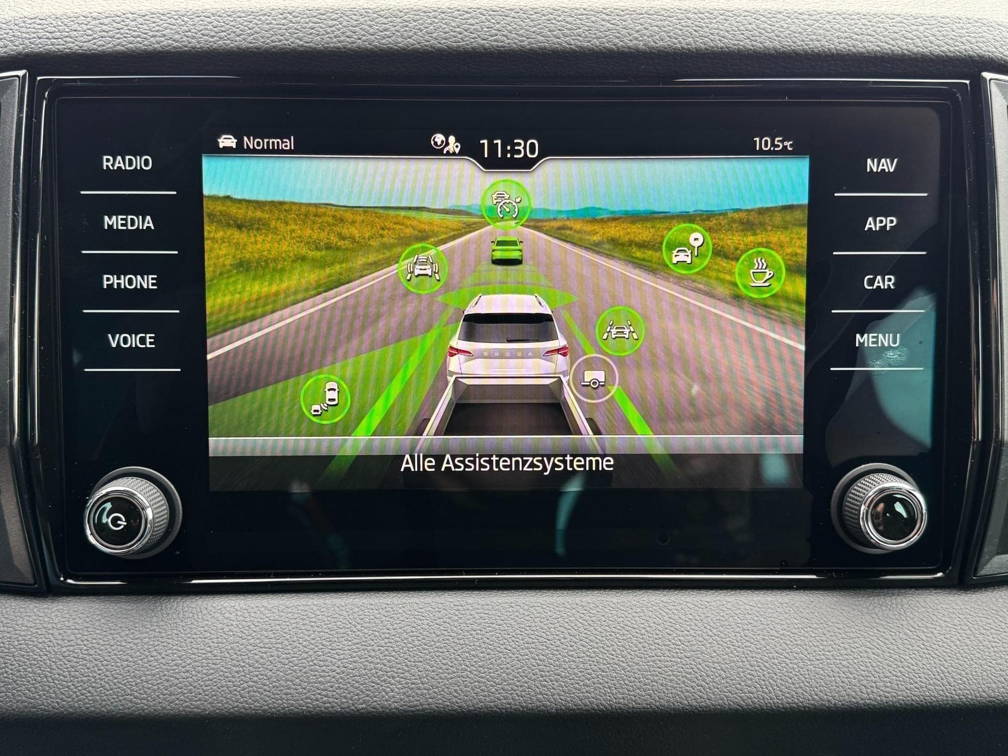 Skoda Karoq Sportline (2026) - Photo 18
