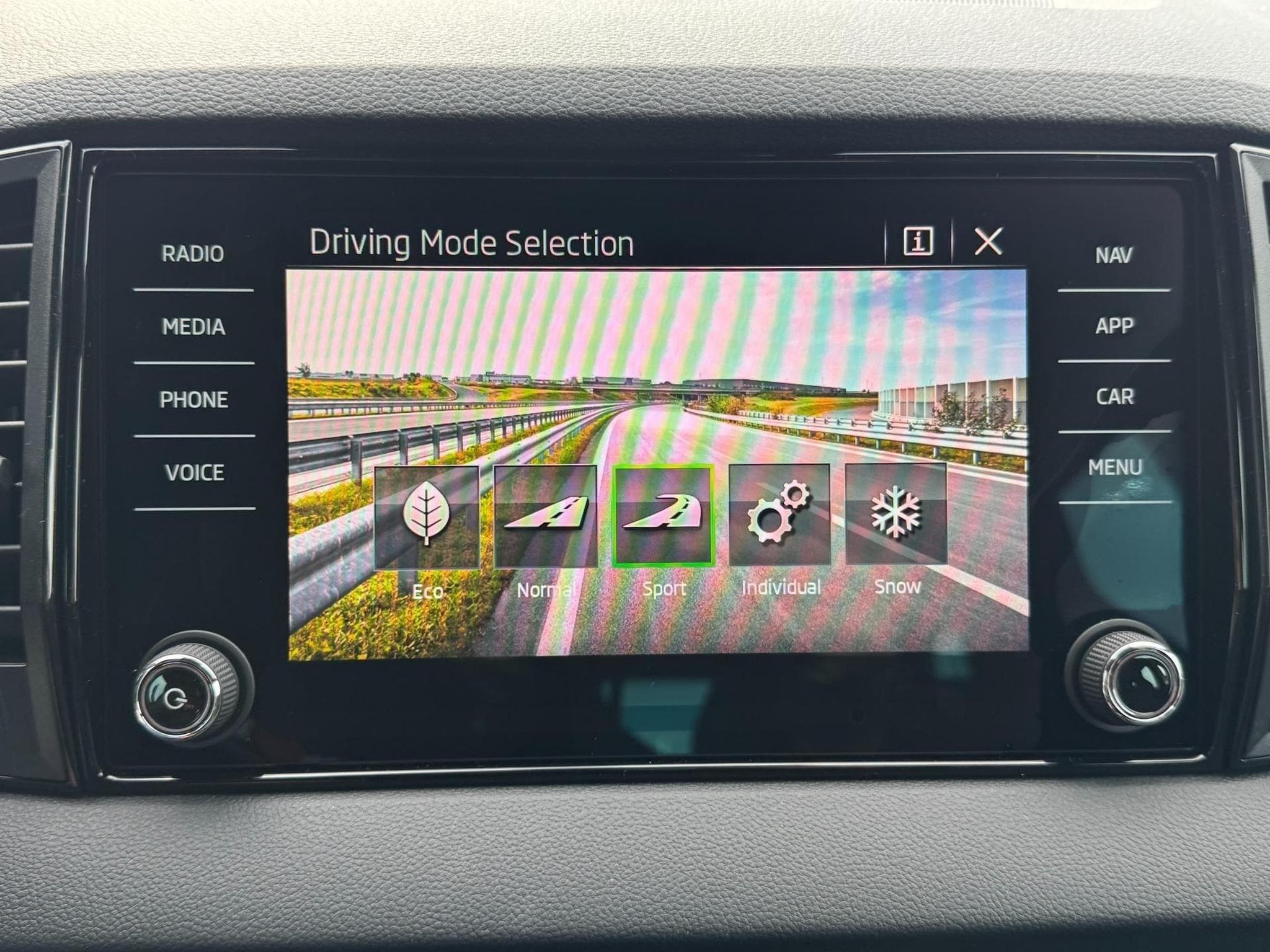 Skoda Karoq Sportline (2026) - Photo 20