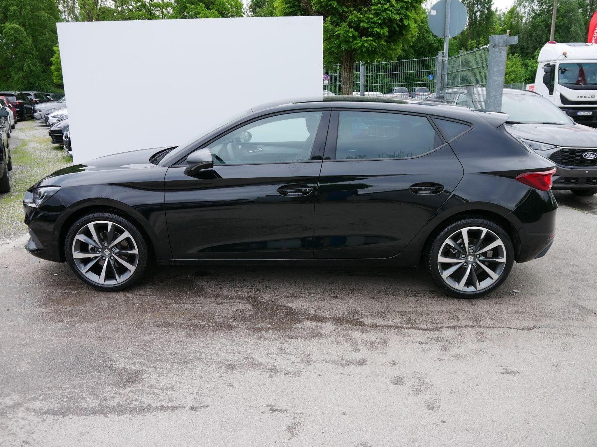 Seat Leon FR 2.0 TDI DSG (2025) - Photo 4