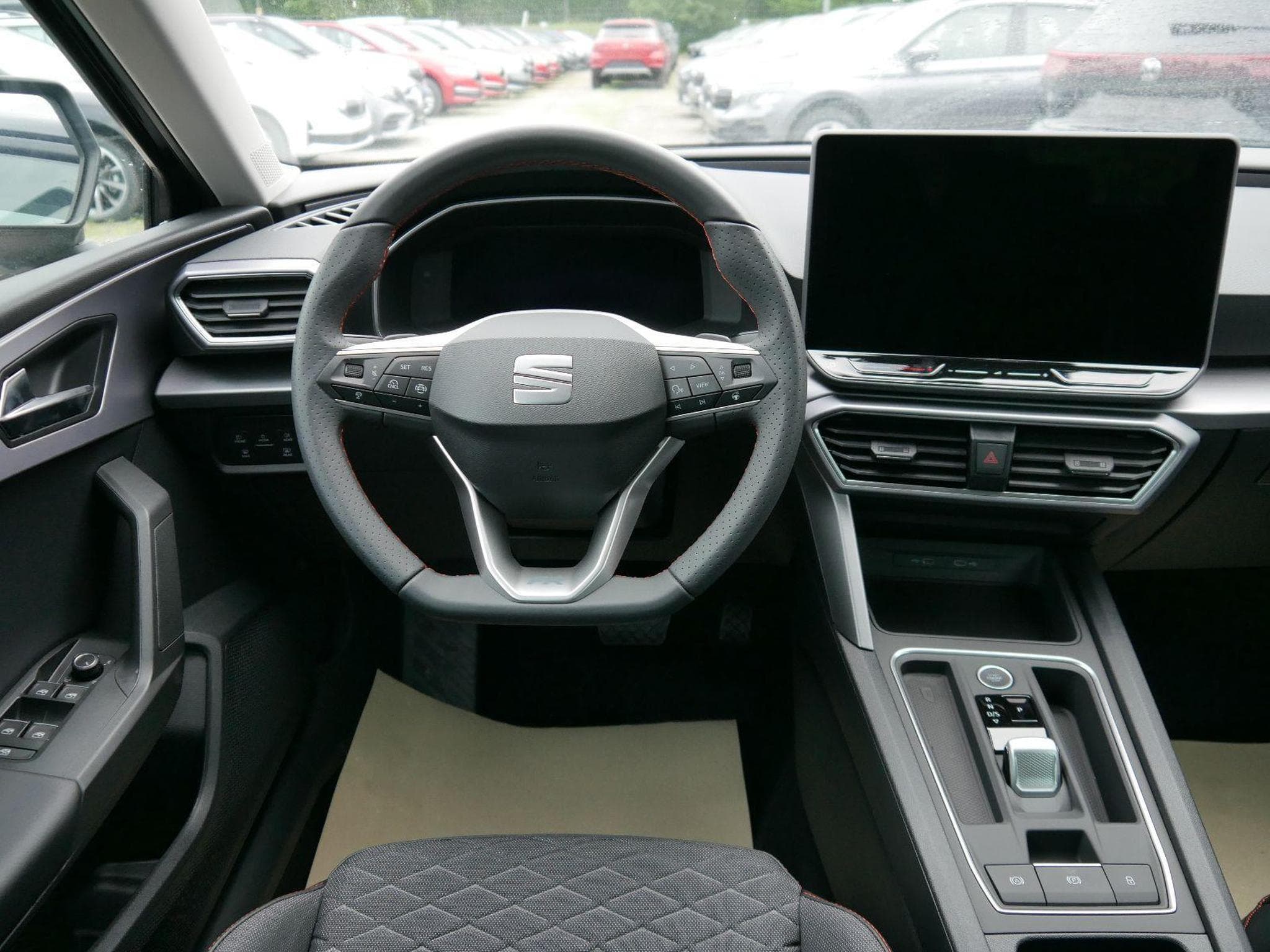 Seat Leon FR 2.0 TDI DSG (2025) - Photo 10