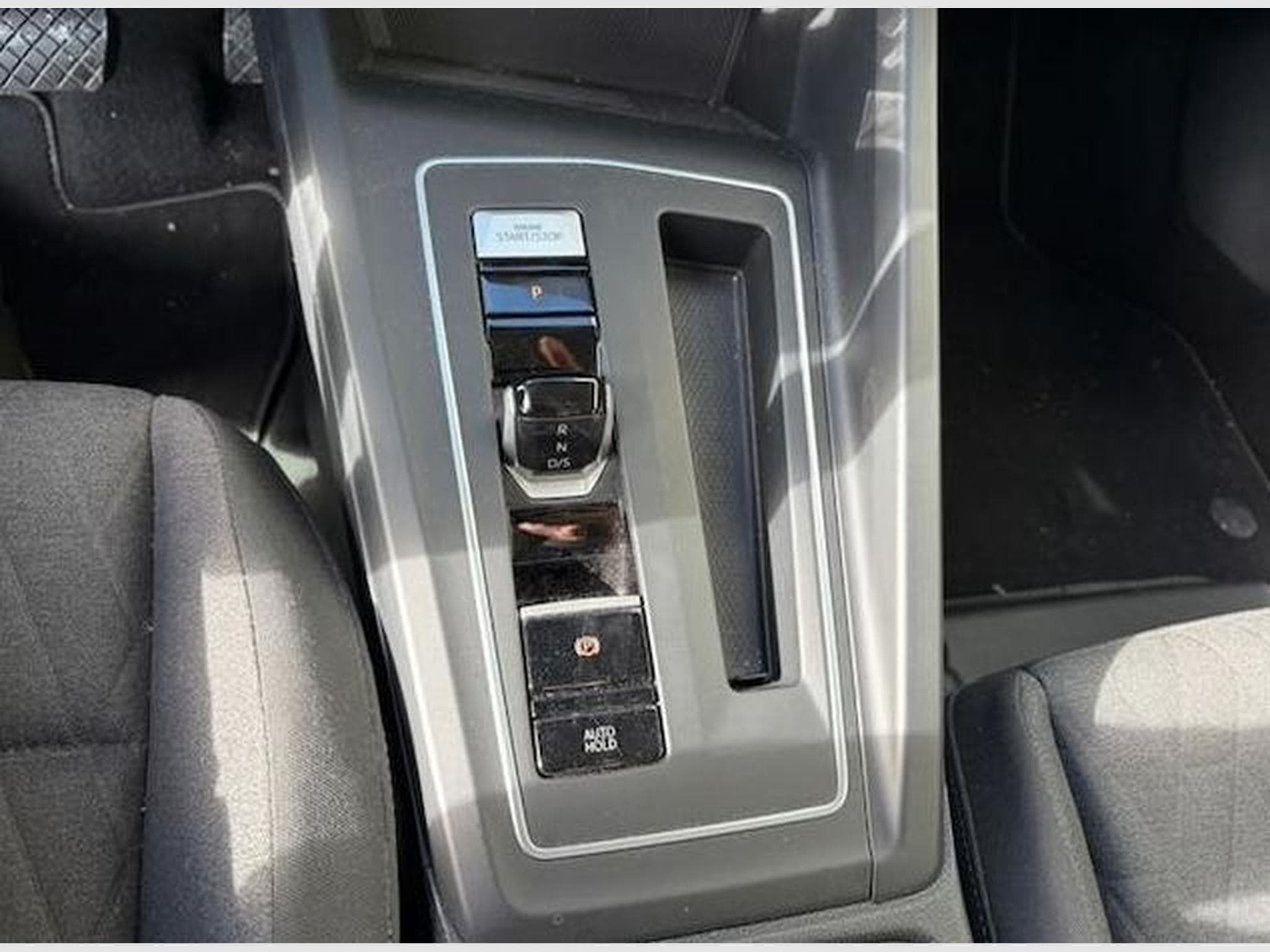 VW Golf Variant LIFE (2025) - Photo 12