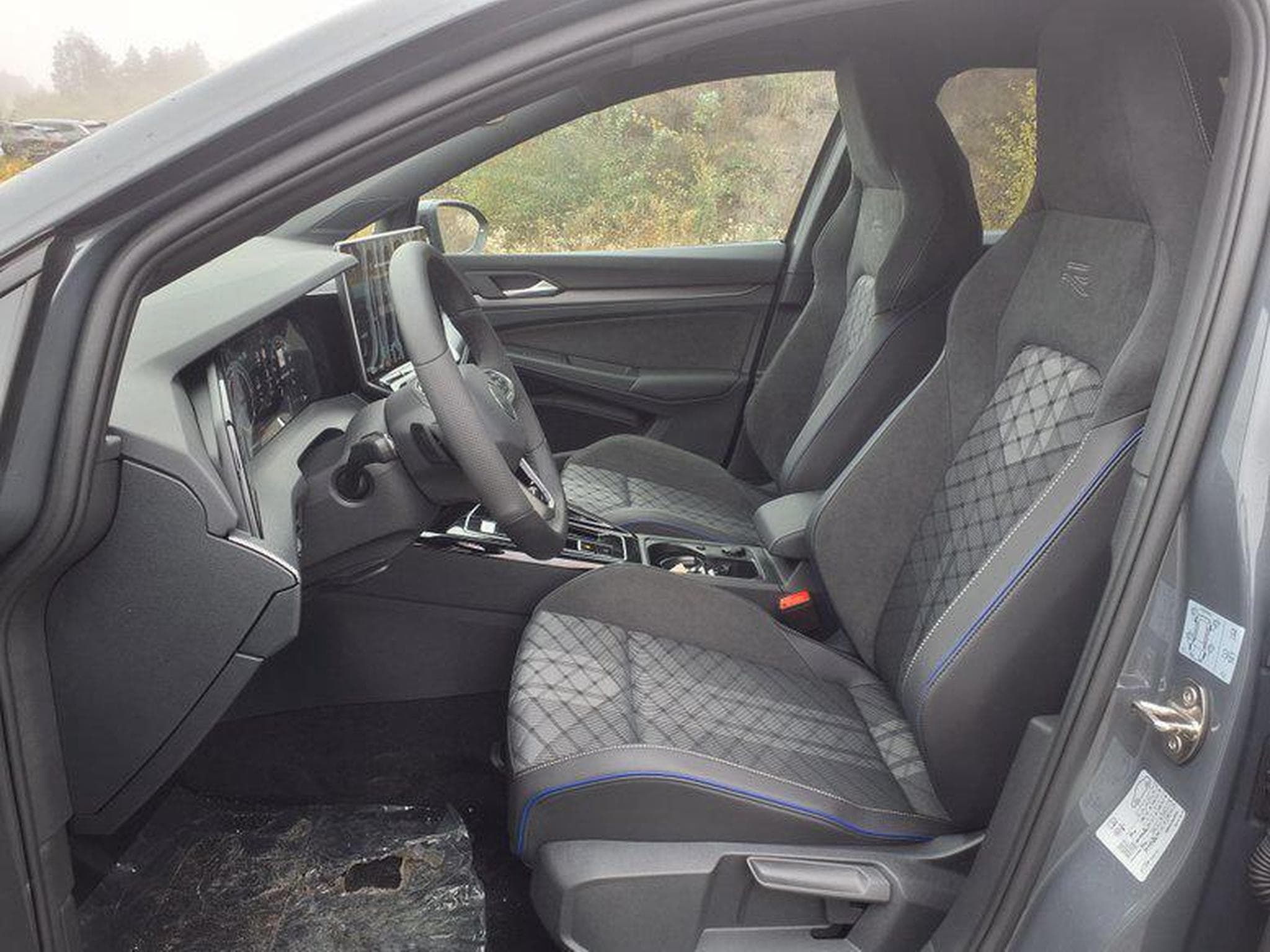 VW Golf Variant R-Line 2.0 TDI 7-Gang-DSG (2026) - Photo 5
