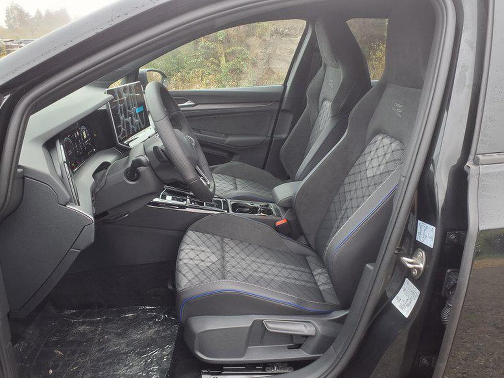 VW Golf Variant R-Line 2.0 TDI 7-Gang-DSG (2026) - Photo 5