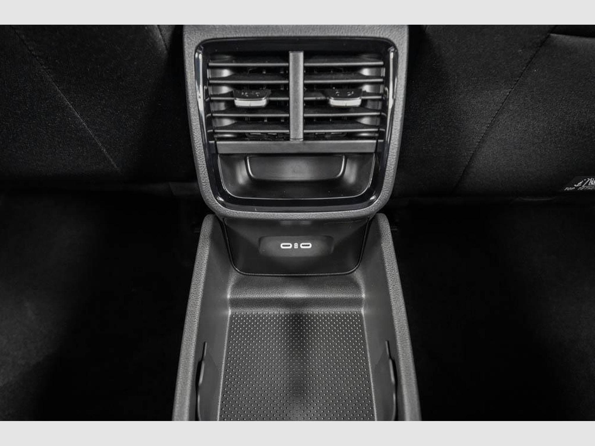 Skoda Octavia Kombi 2,0 TDI (2026) - Photo 17
