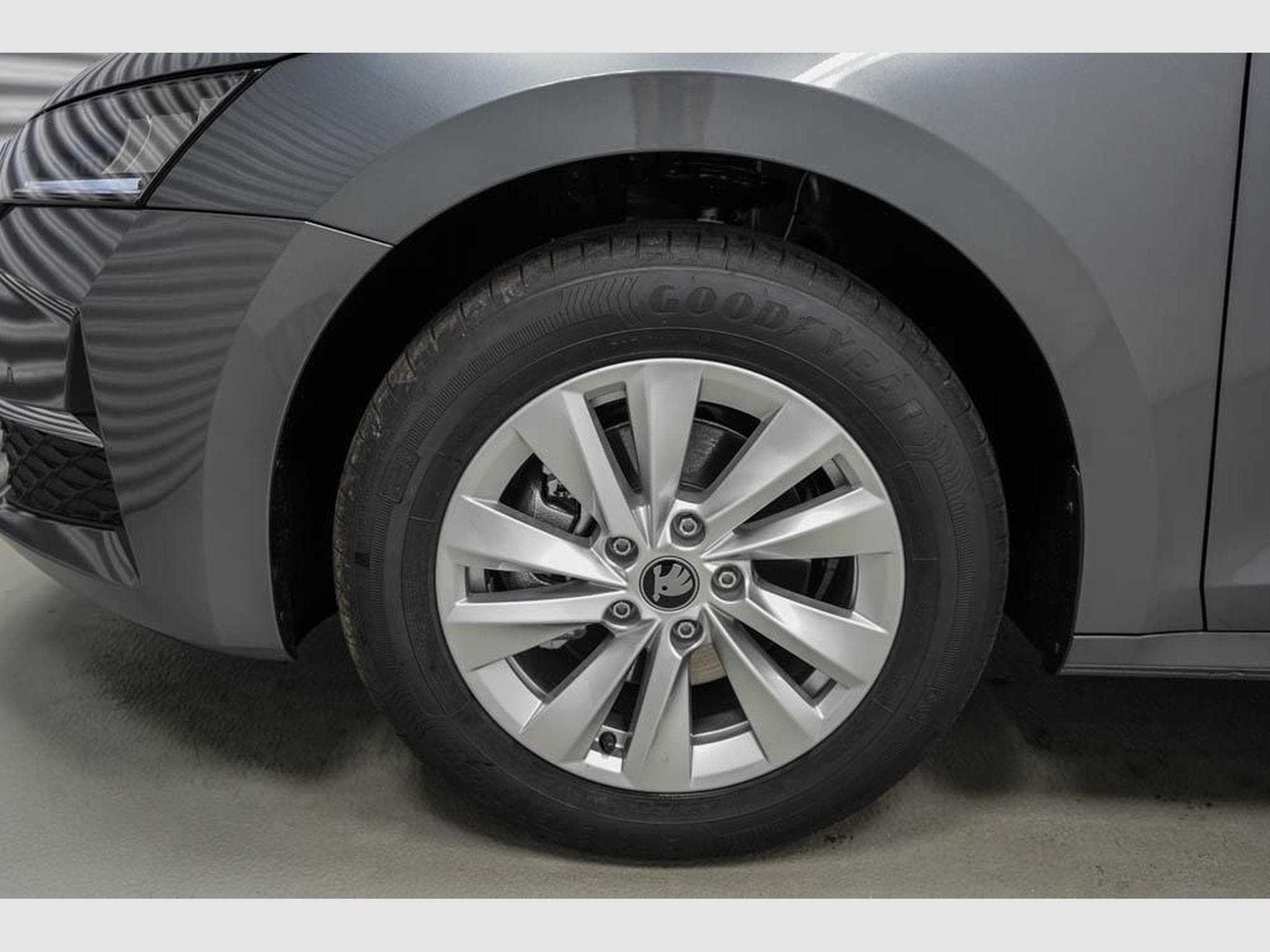 Skoda Octavia Kombi 2,0 TDI (2026) - Photo 5
