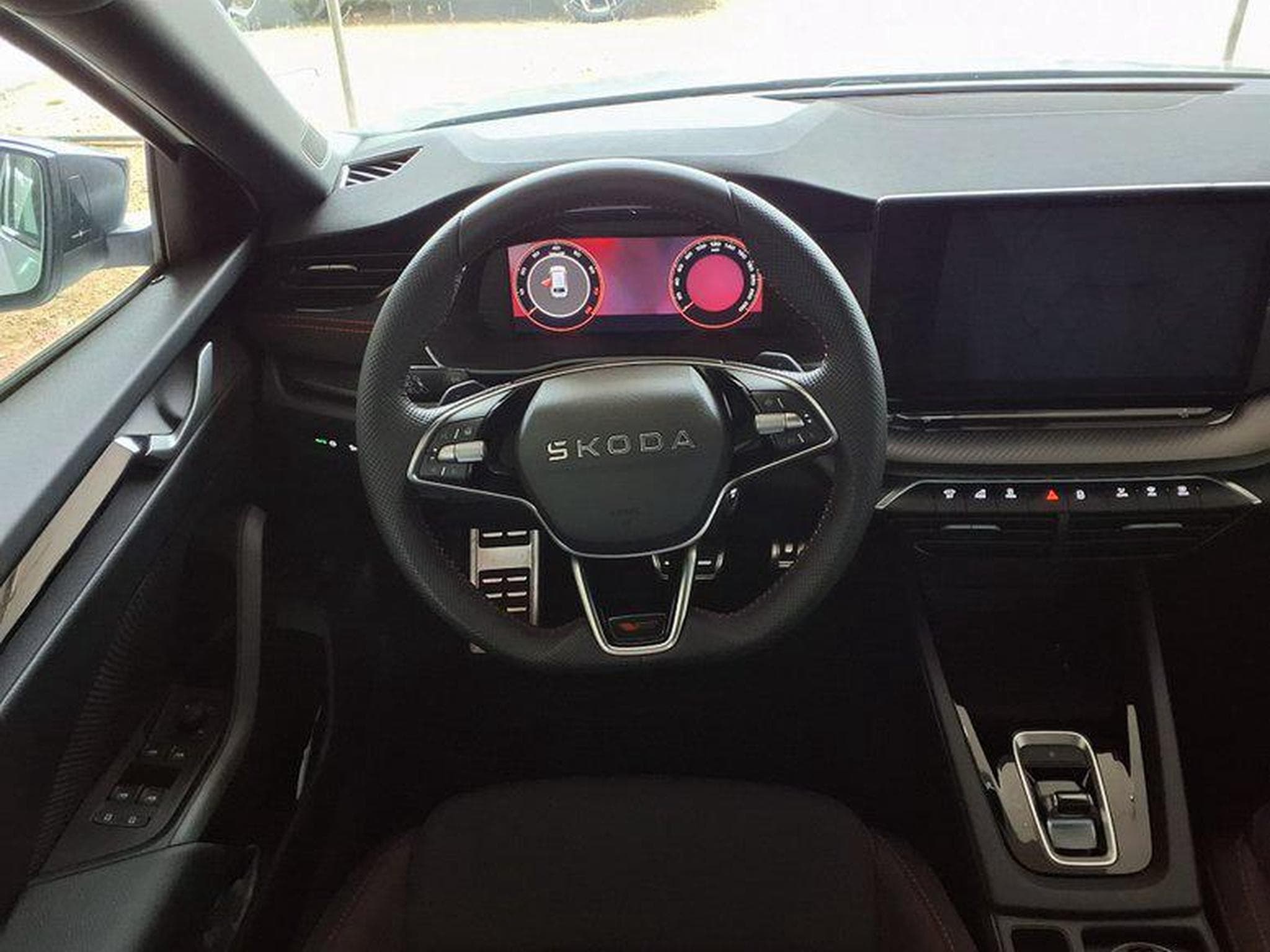 Skoda Octavia RS 2.0 TSI 7-Gang-DSG (2026) - Photo 8