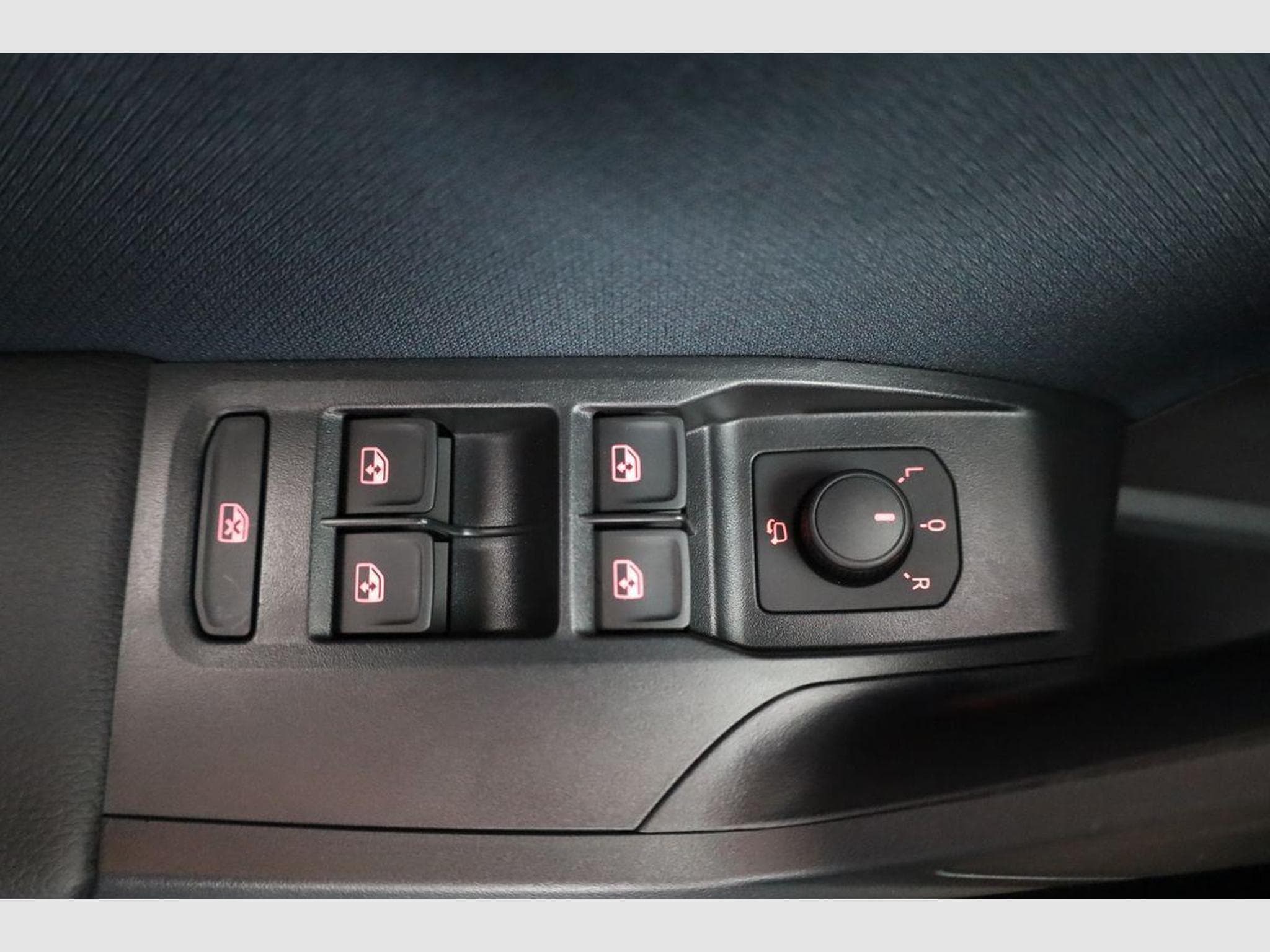 Seat Arona 1.0 TSI 85 kW Style (2026) - Photo 7