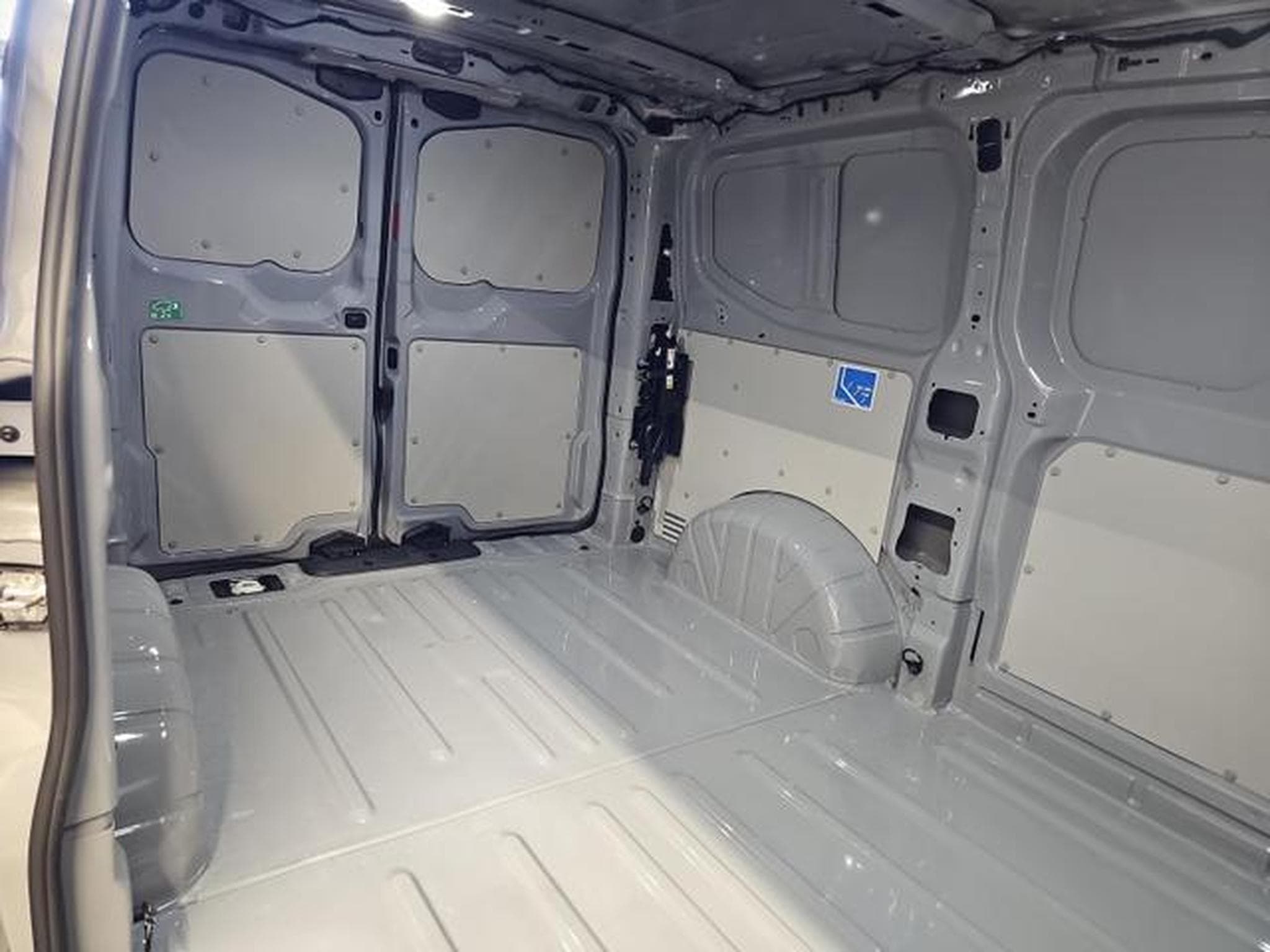 VW T7 2.0 TDI 110 kW 4MO KR (2026) - Photo 13