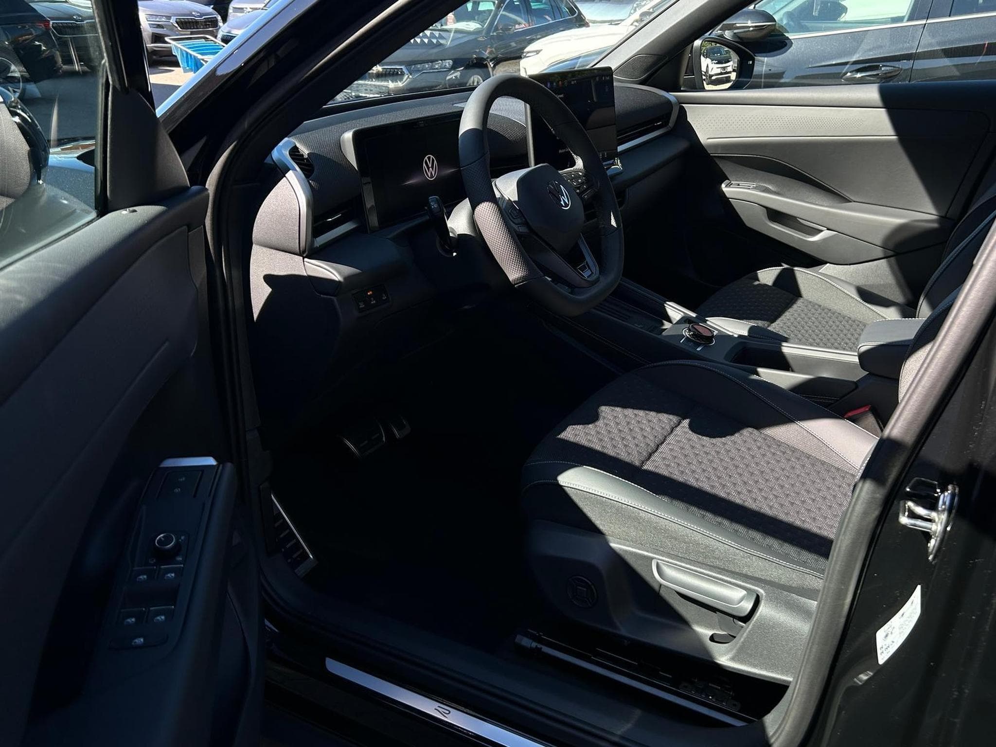 VW T-Roc R-Line (2026) - Photo 6