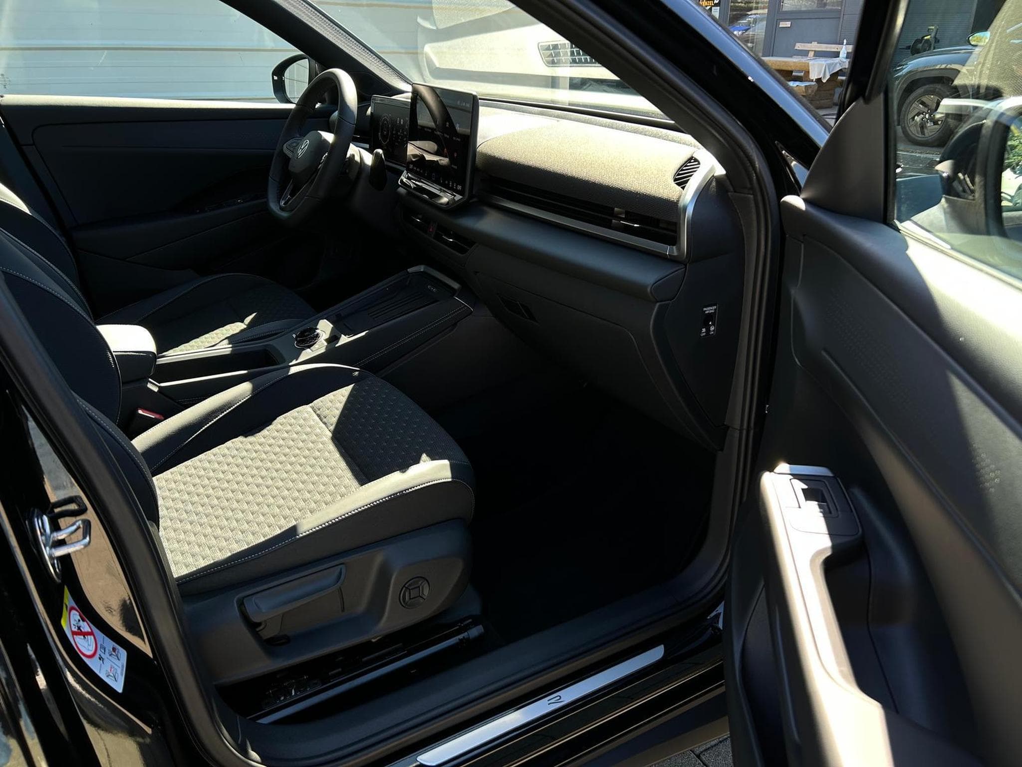 VW T-Roc R-Line (2026) - Photo 10